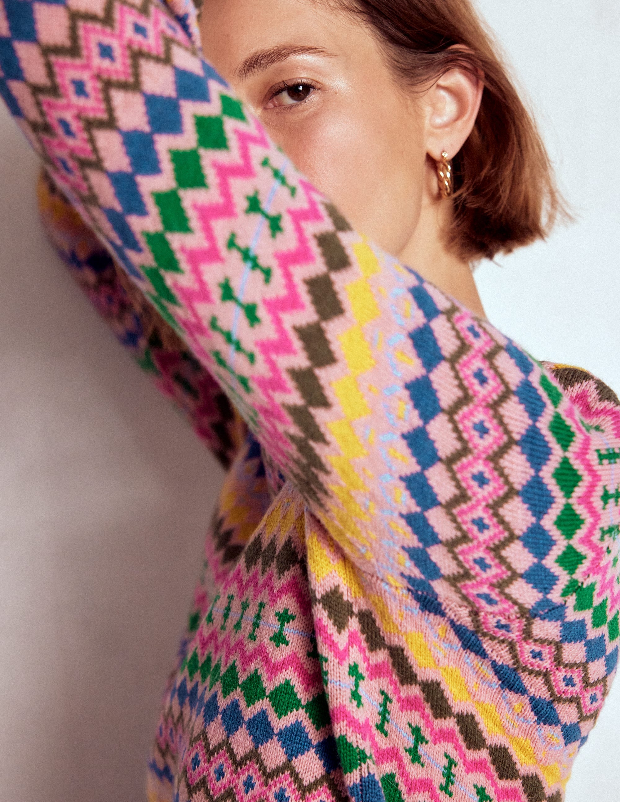 Edie Fair-Isle-Pullover-Rosa, Geo Fair Isle - Image 2