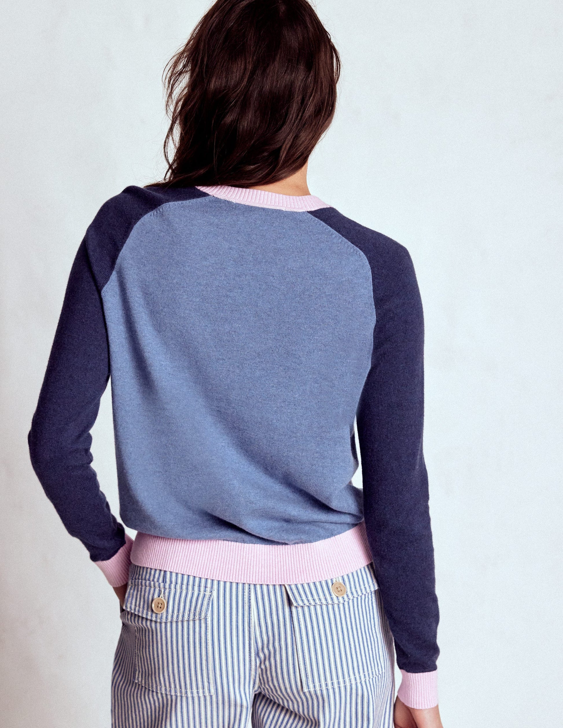 Meg Pullover mit Raglanärmeln-Blau, Rosa Blockfarben-3