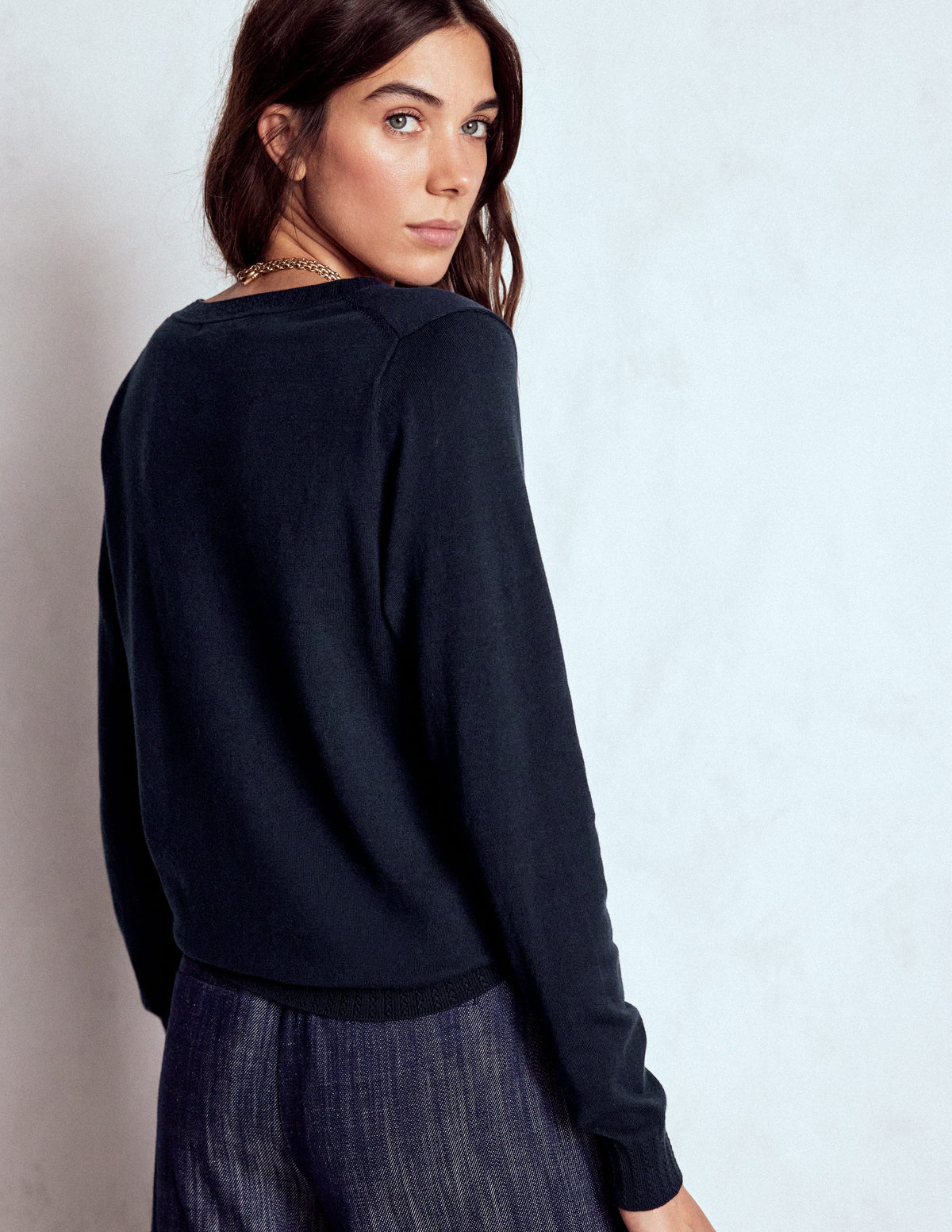 Emilia Baumwollpullover mit V-Ausschnitt-Marineblaue - Image 3