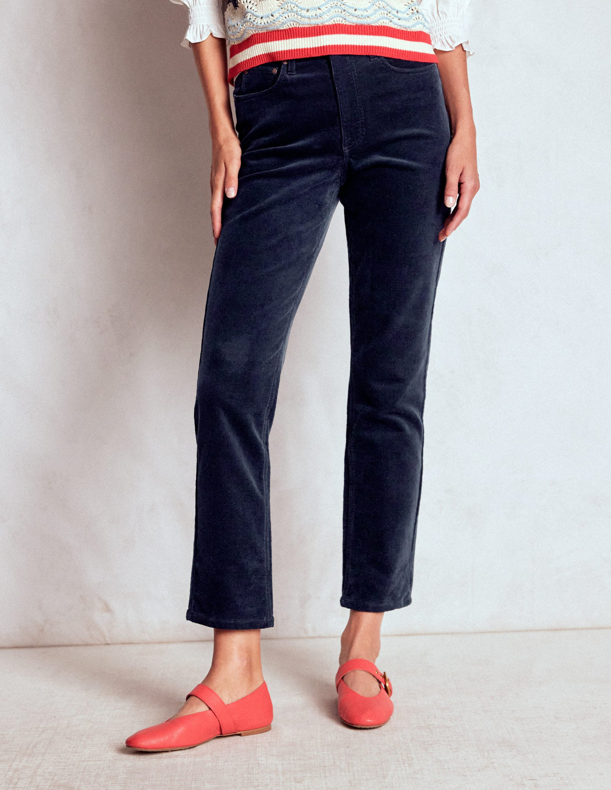Schmal geschnittene Cord-Jeans mit hohem Bund-Marineblau-5