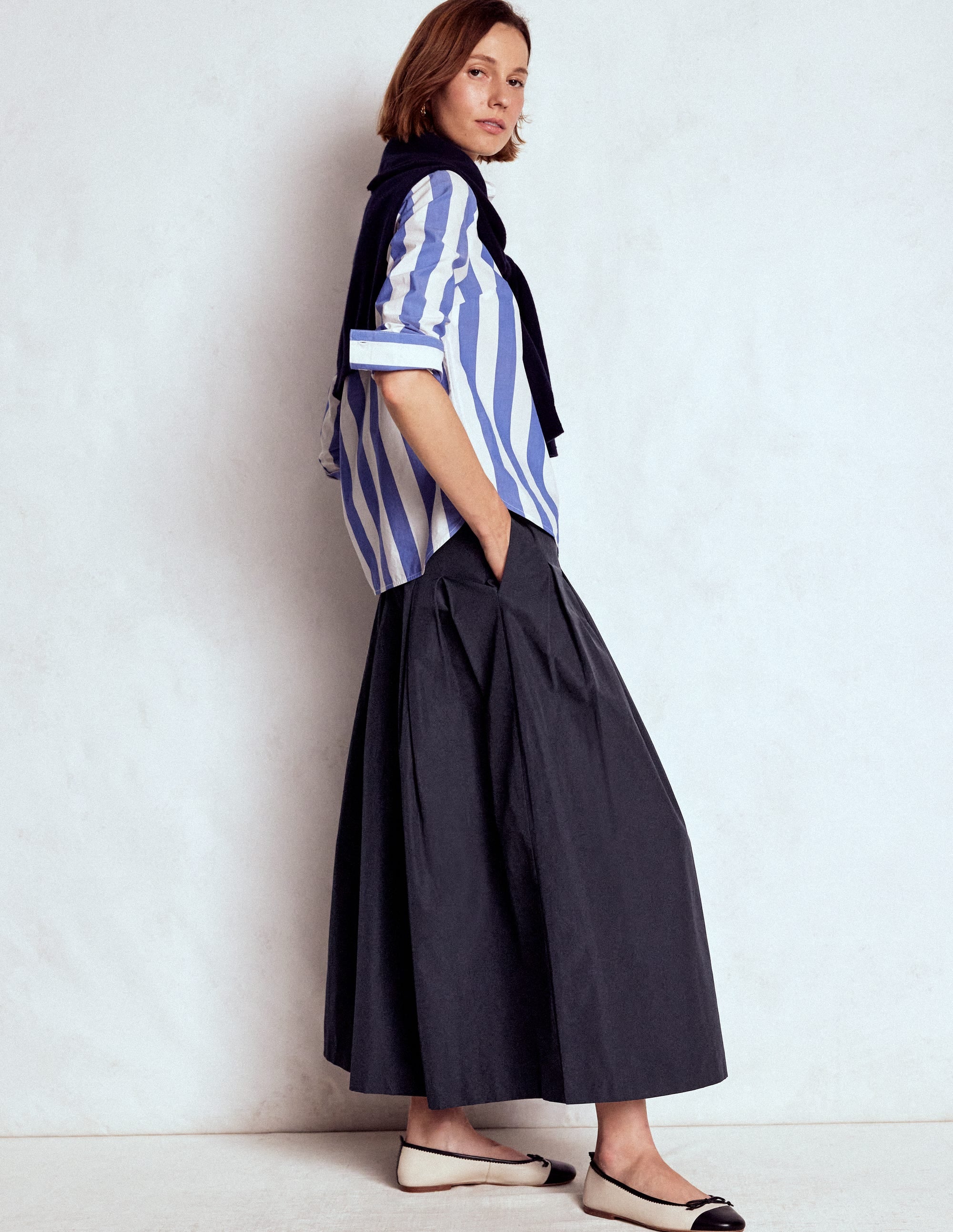 Valentina Taft-Midirock-Marineblau - Image 1