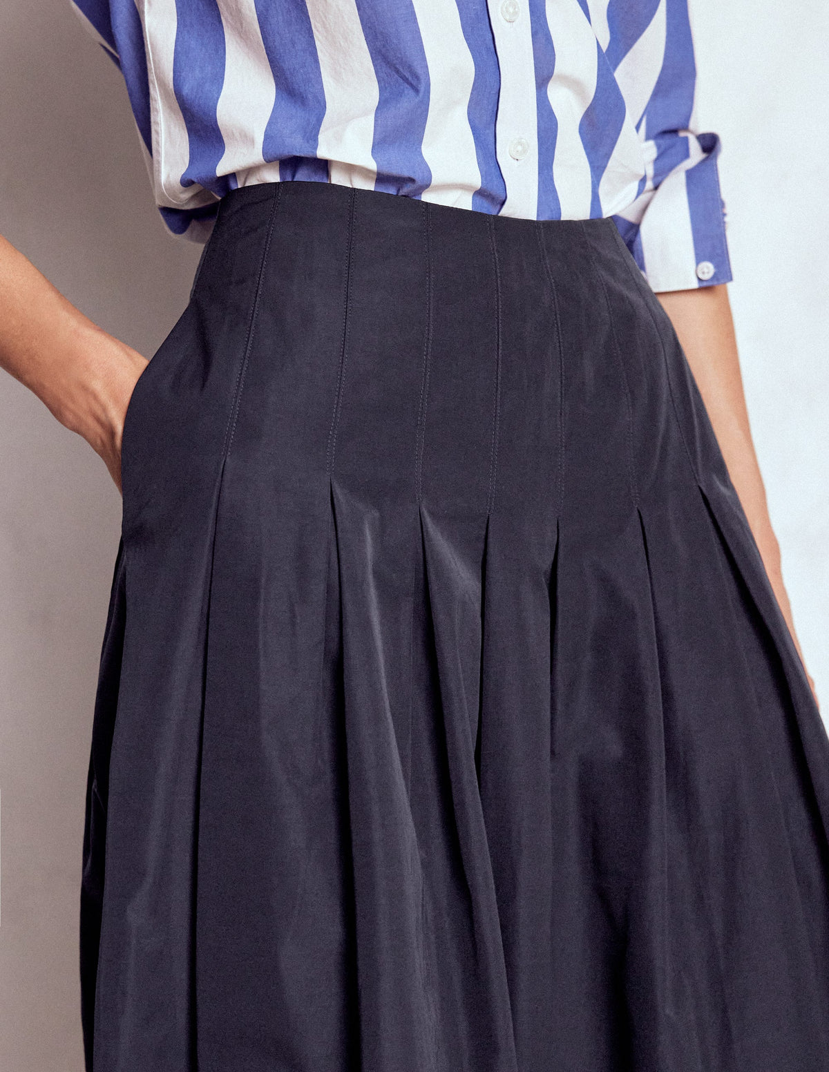 Valentina Taft-Midirock-Marineblau - Image 2