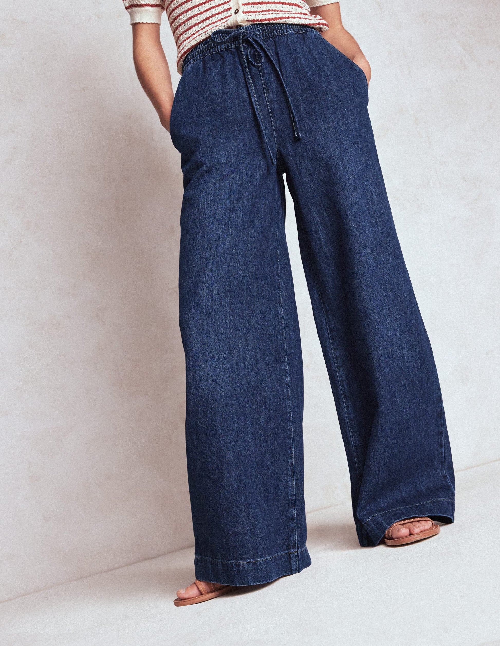 Jeans mit Kordelzug-MITTLERE WASCHUNG-4