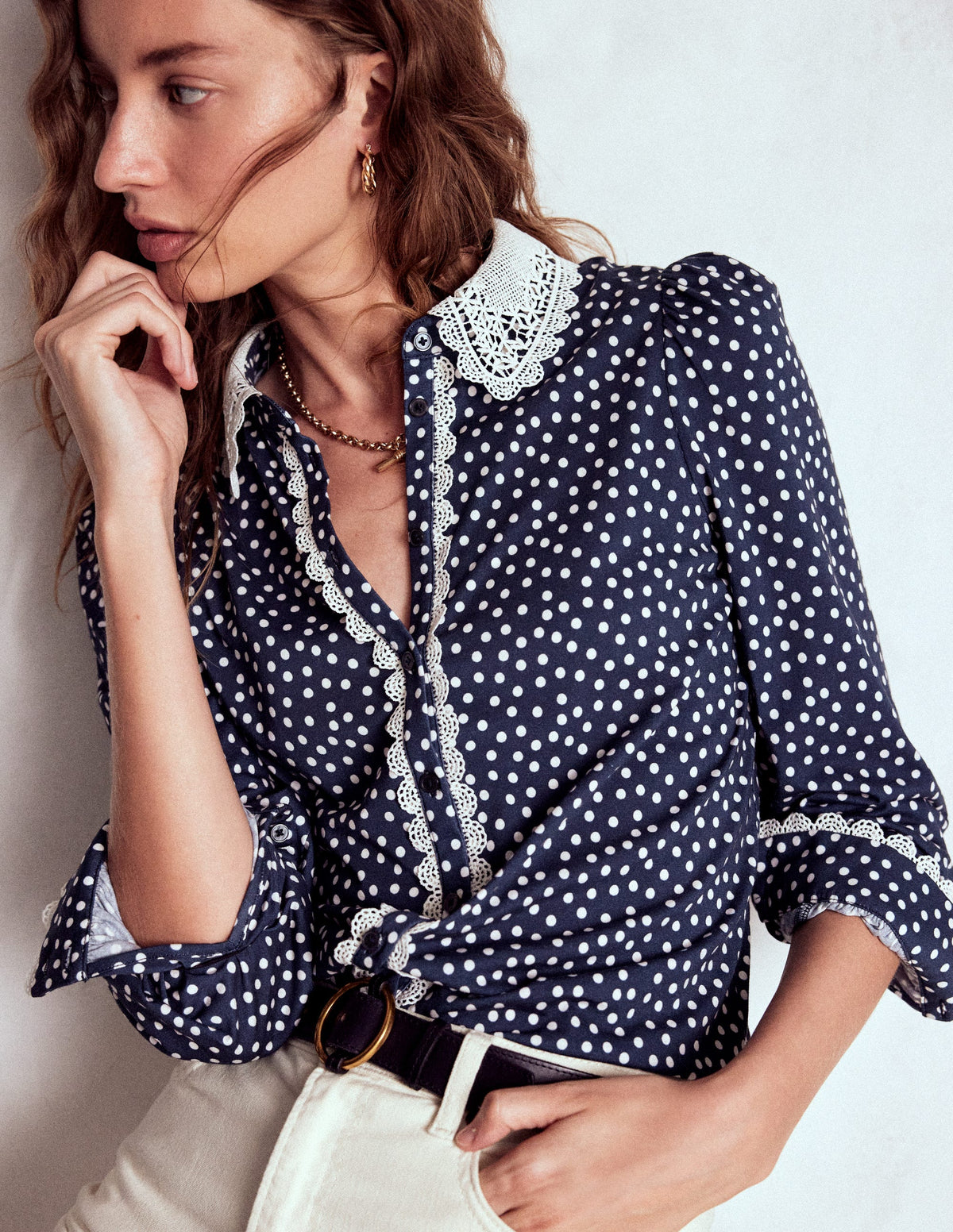 Bluse mit Spitzenkragen-Marineblau - Image 1