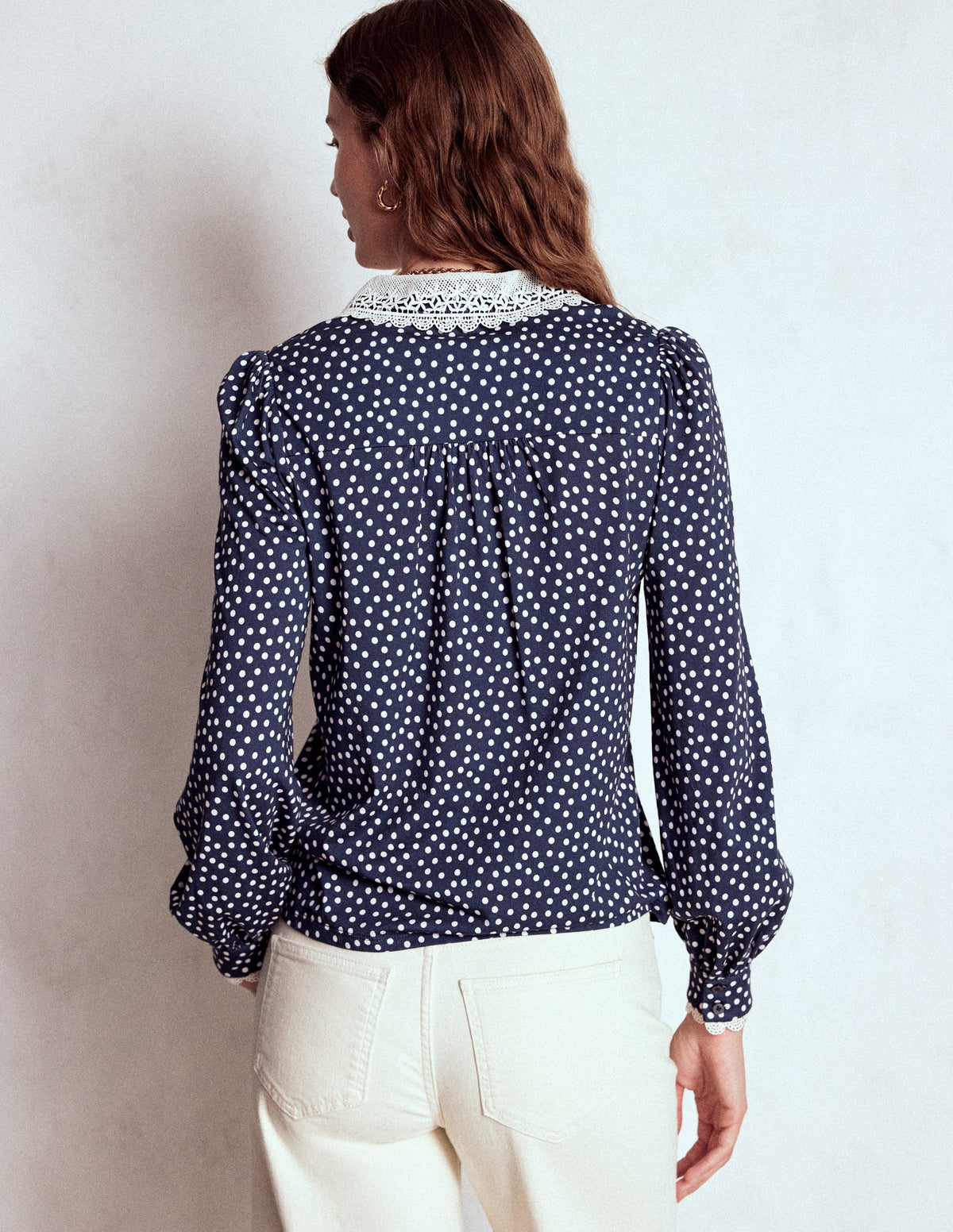 Bluse mit Spitzenkragen-Marineblau-3