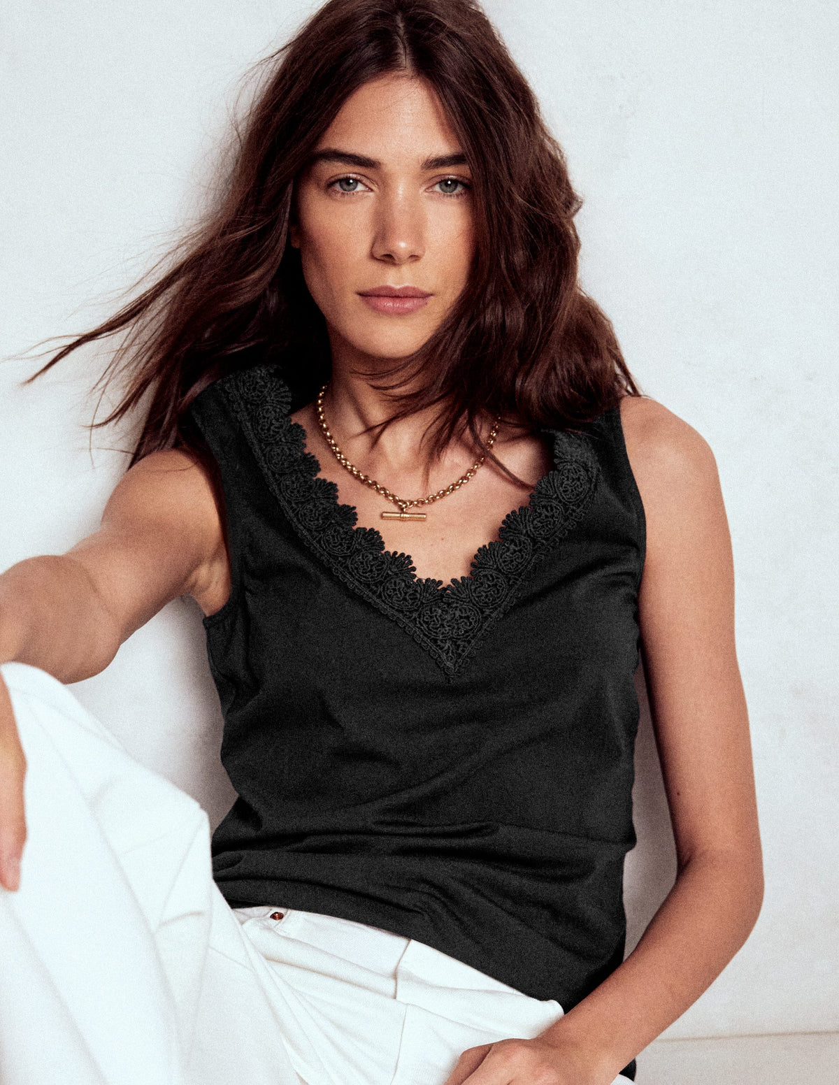 Flora Top mit Spitzenbesatz-Schwarz-1