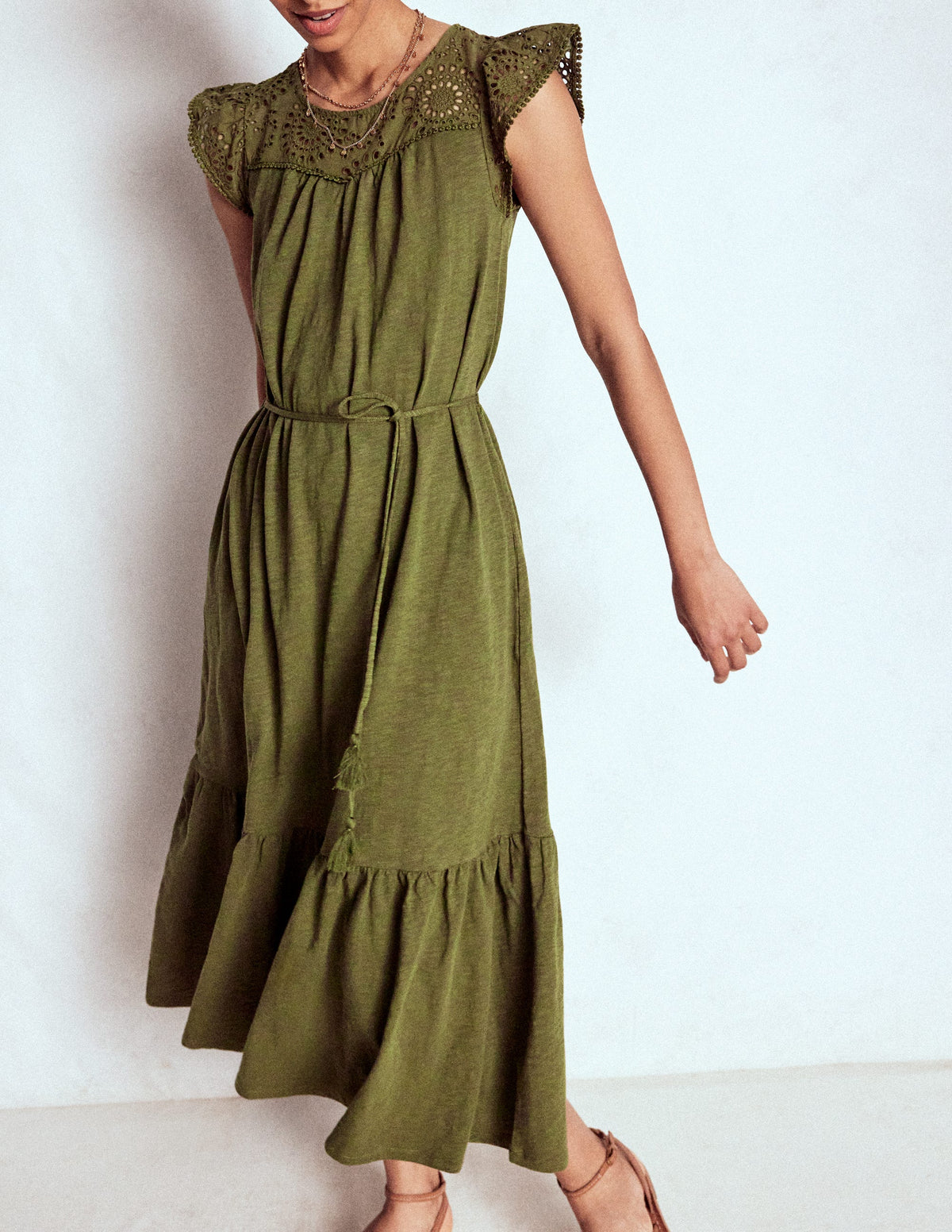 Juliet Midikleid mit Lochstickerei-Waldgrün-9