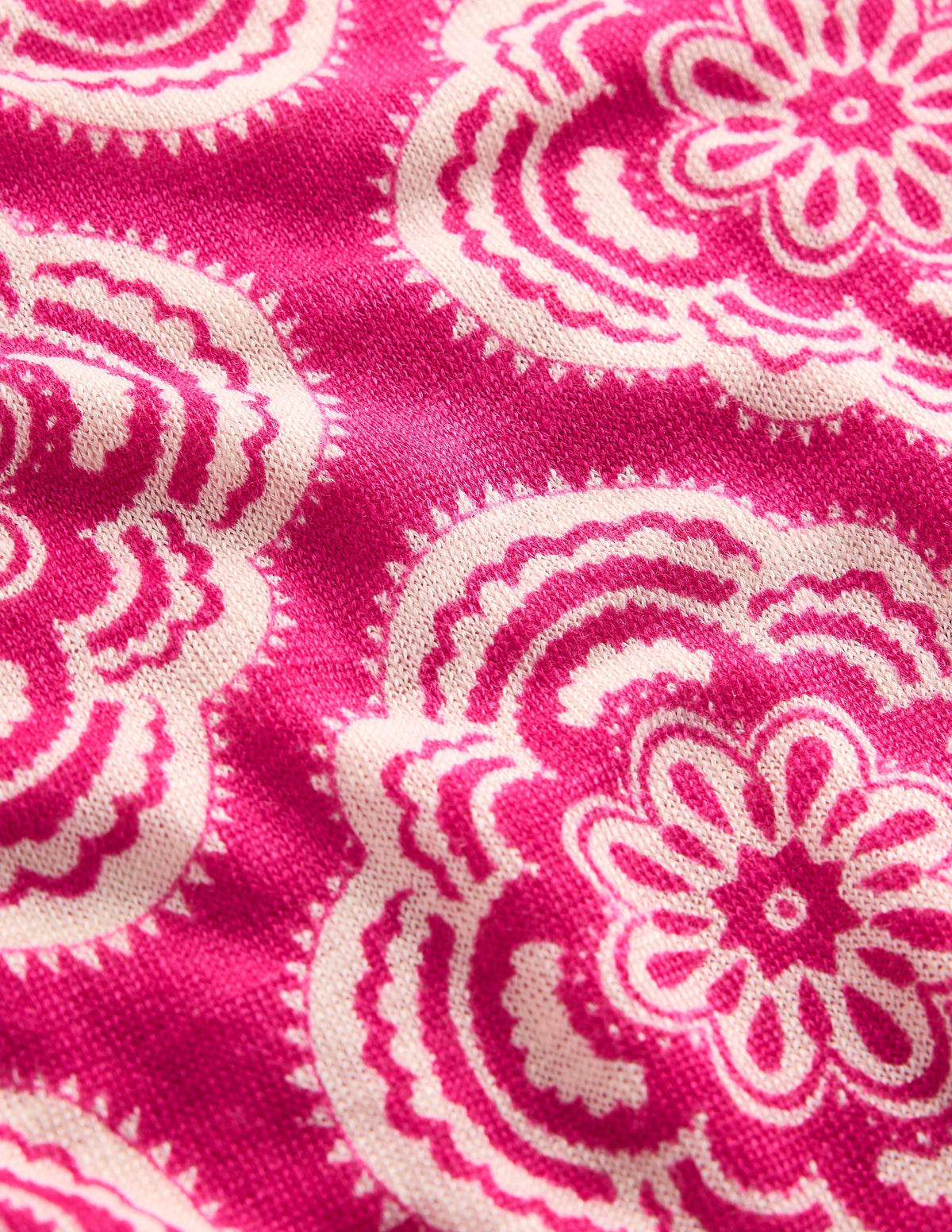 Liv T-Shirt aus Leinen mit U-Boot-Ausschnitt-Rosa Pfingstrose, Botanic Blush-Motiv - Image 6