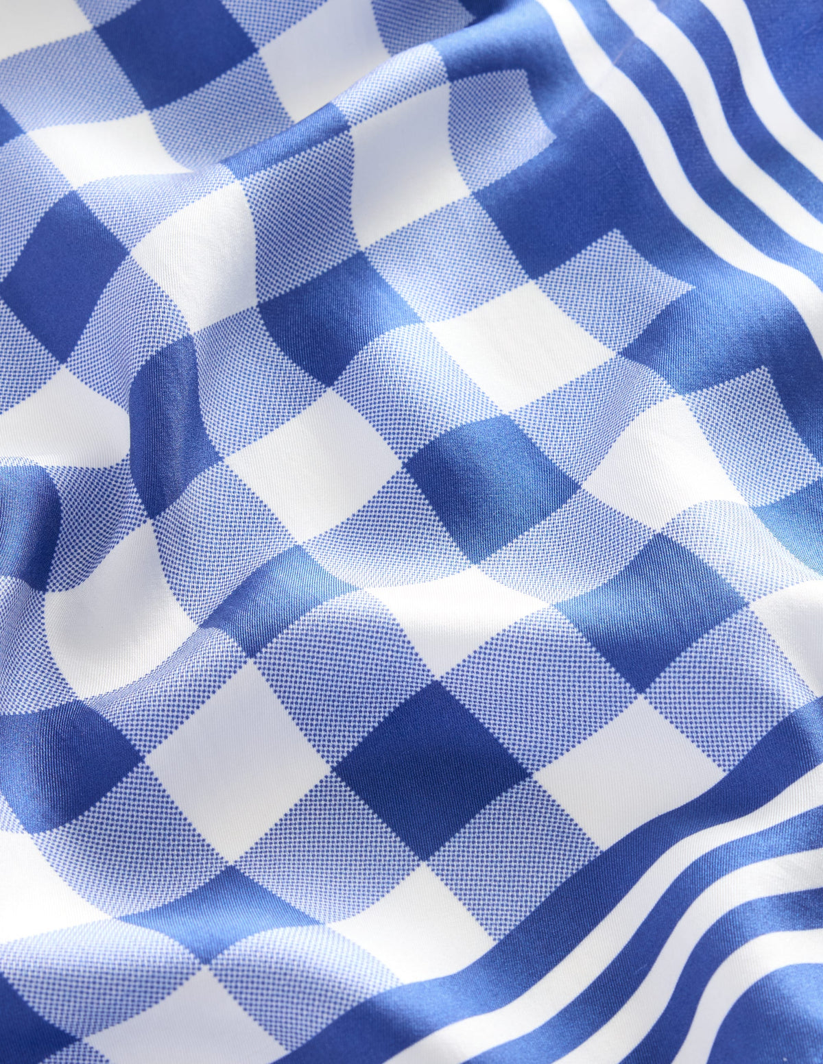 Elisabeth Quadratischer Seidenschal-Leuchtendes Blau, Vichykaro-3