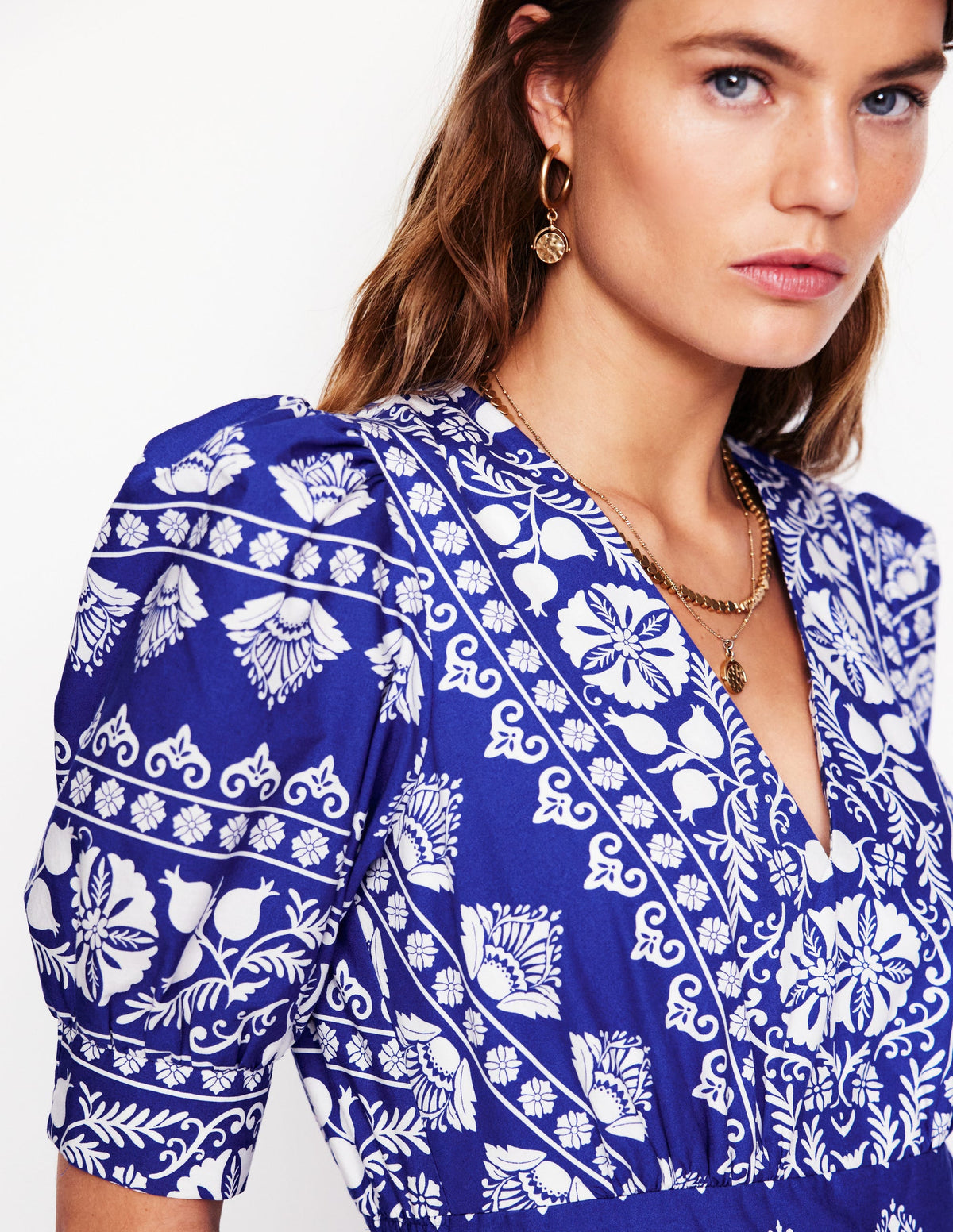 Das Bella Kleid-Leuchtendes Blau, Zierborte-2