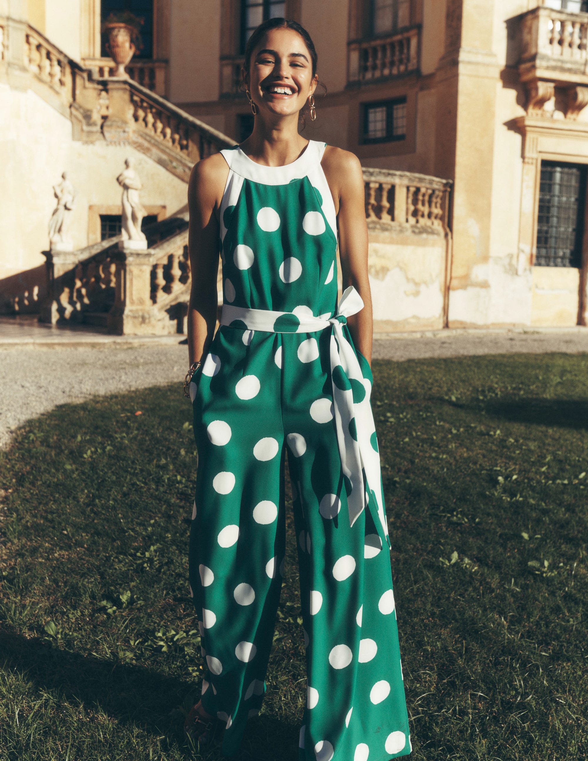 Neckholder-Jumpsuit mit Color-Blocking-Sattes Smaragdgrün, Abstrakte Punkte - Image 2
