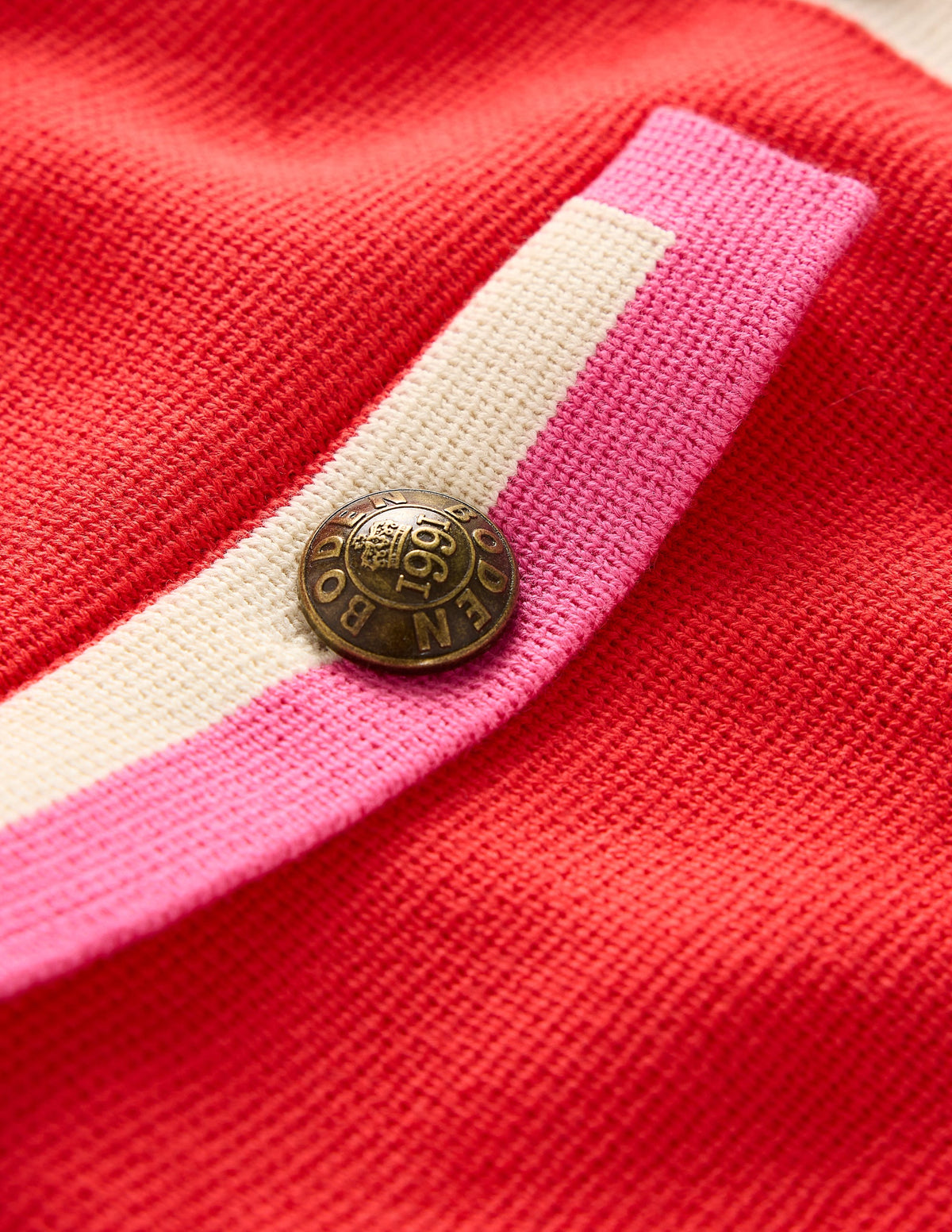 Holly Strickjacke mit Kragen-Erbeerkuchenrot-8