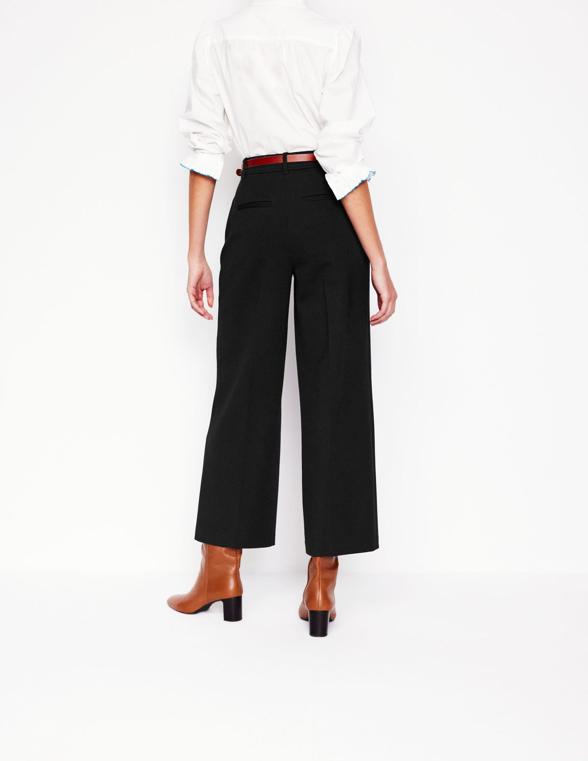 Verkürzte Ponte-Hose-Schwarz-4