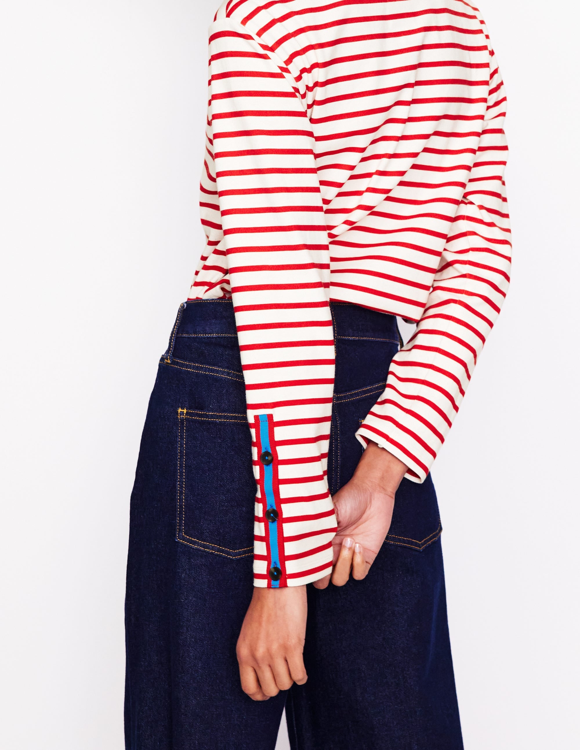 Maritimes Bretonshirt mit geknöpften Manschetten-Rot, Naturweiß gestreift - Image 1