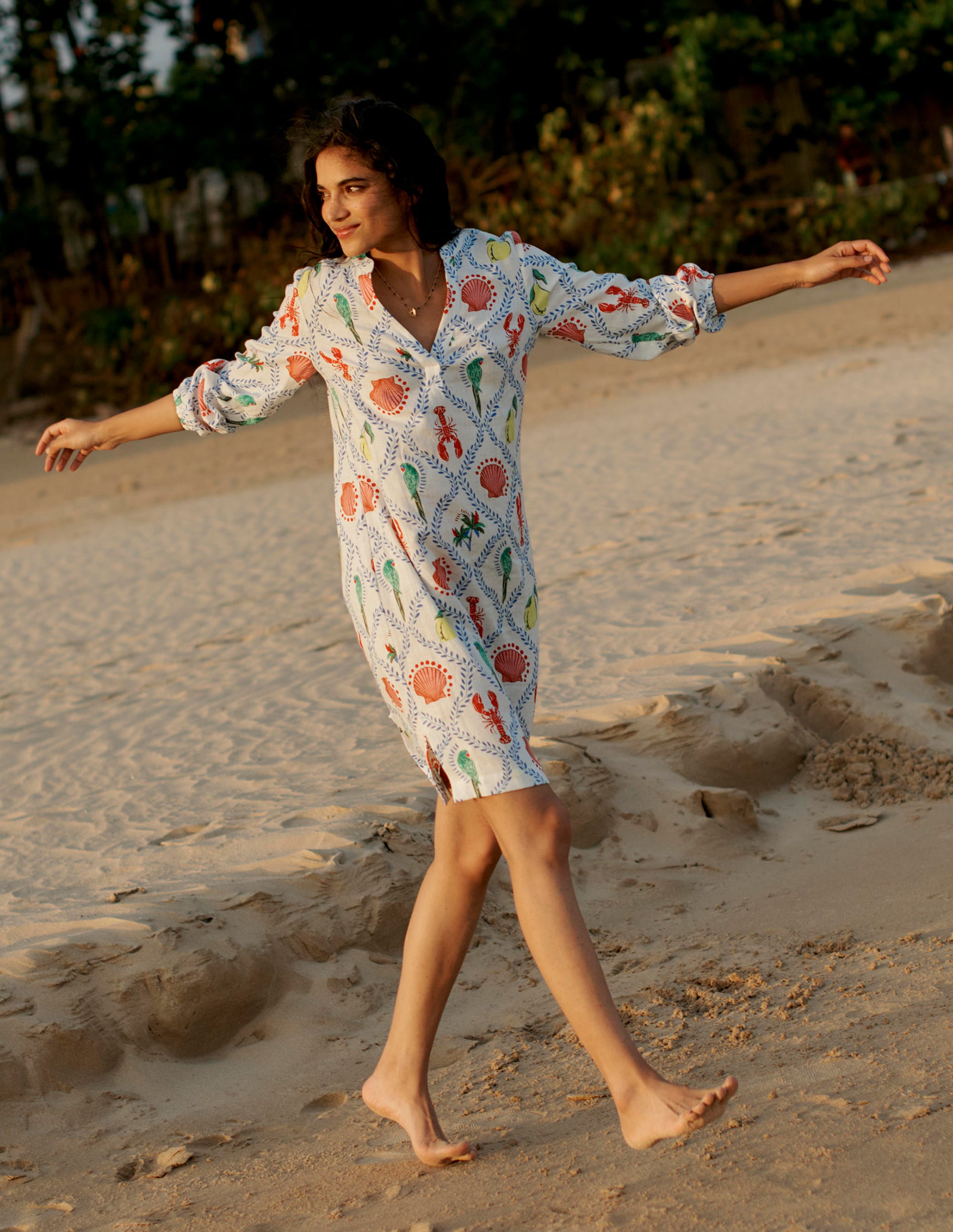 Robe Cleo nouée à la taille en lin-Ivoire, motif Tropical Bonanza Vine - Image 5