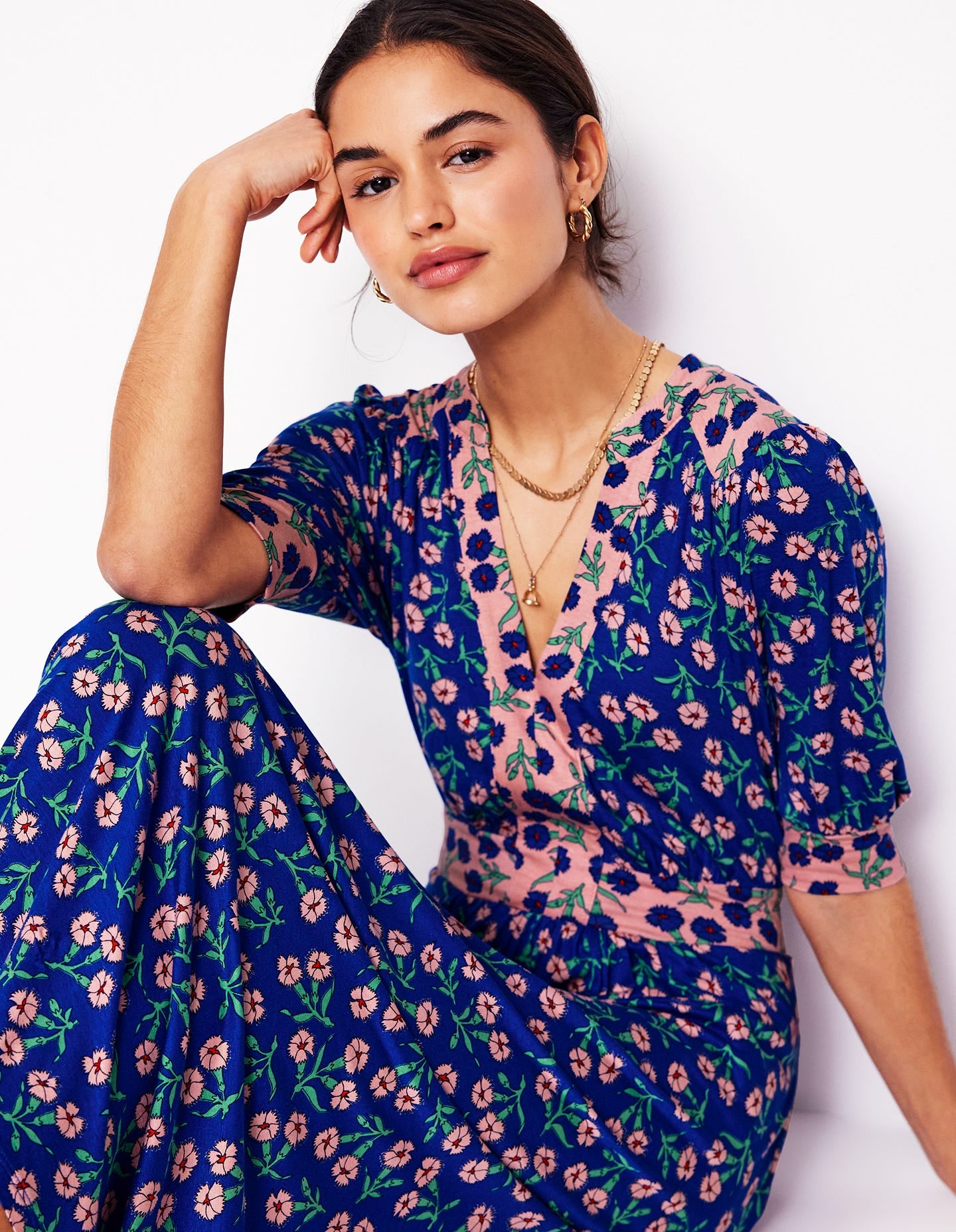 Lily Midi-Teekleid aus Jersey-Leuchtendes Blau, Nelkenzweig - Image 1