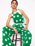 Neckholder-Jumpsuit mit Color-Blocking-Sattes Smaragdgrün, Abstrakte Punkte