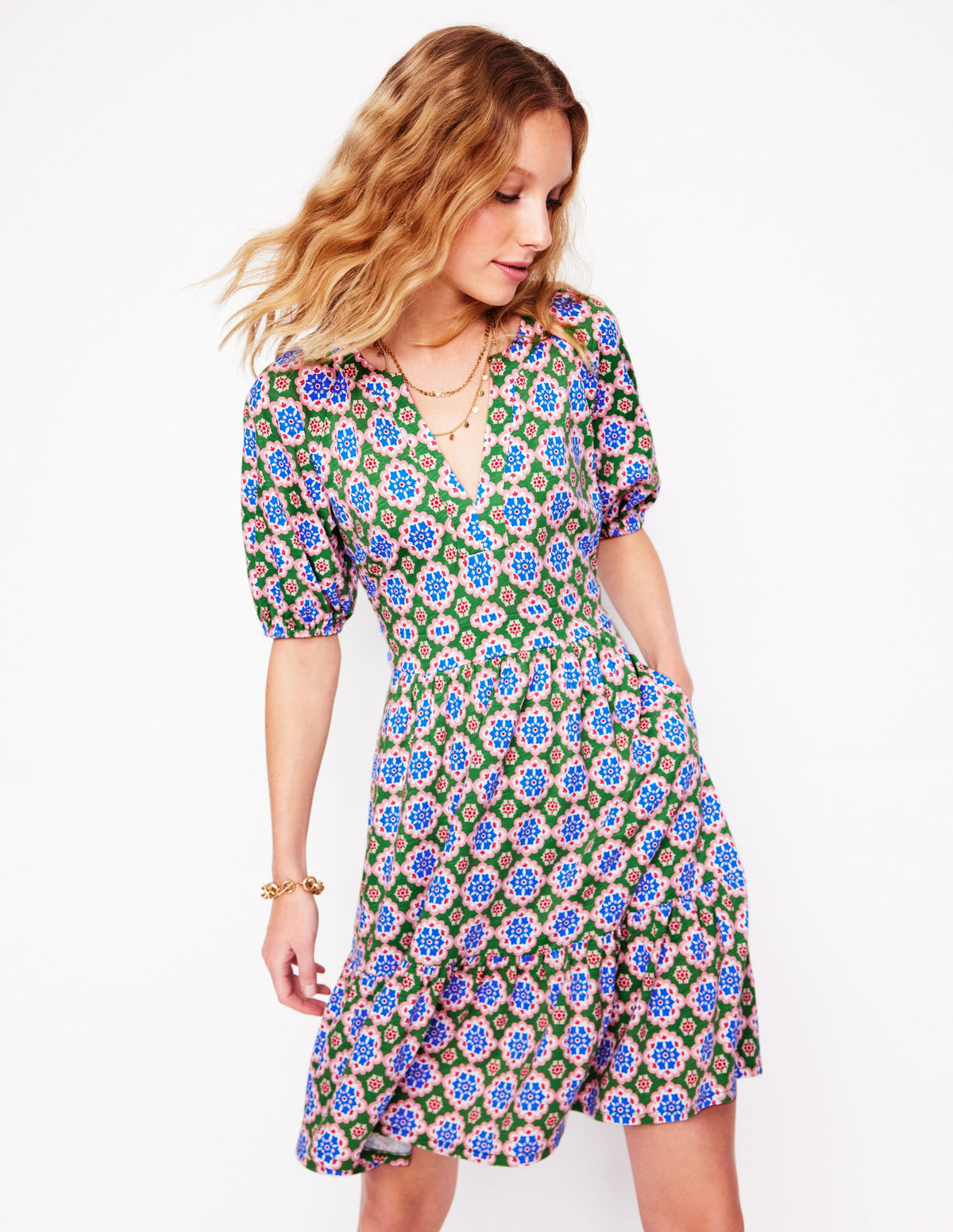 Robe courte Piper en jersey-Vert iguane, motif Bloom Geo - Image 1