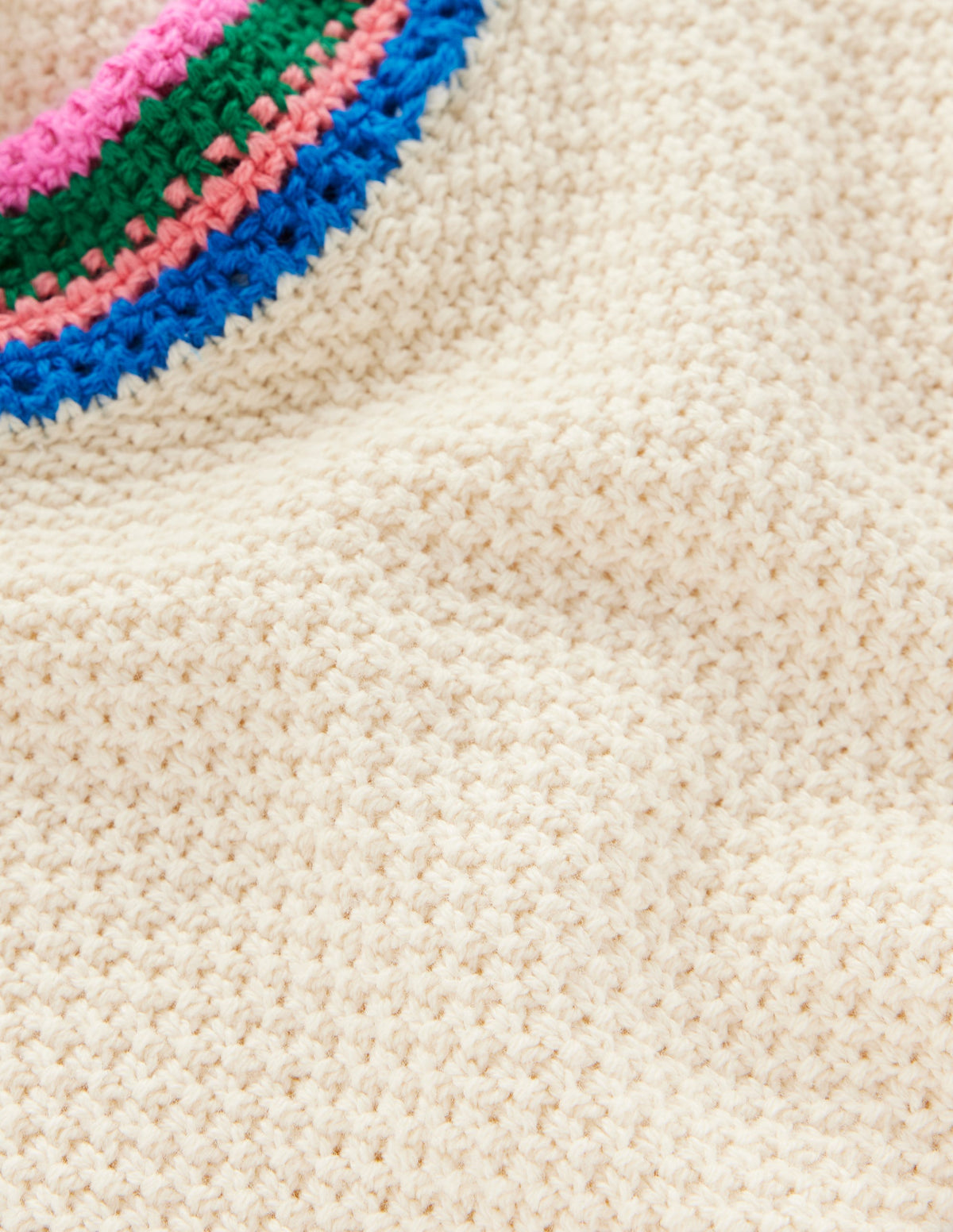 Débardeur Callie en maille crochet-Ivoire chaud, détails arc-en-ciel-7