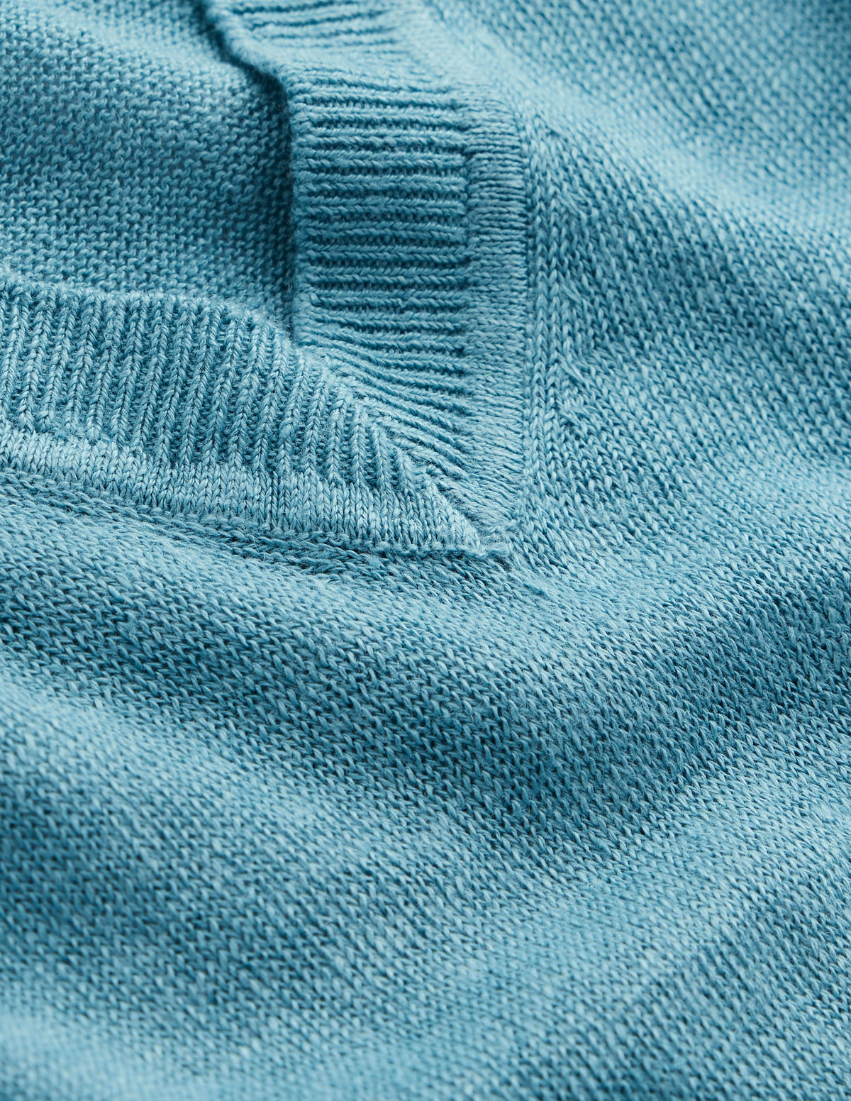 Liv Leinen-Oberteil mit V-Ausschnitt-Enteneiblau - Image 8
