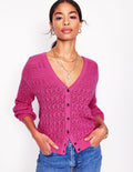 Elodie Strickjacke mit Ziernaht und V-Ausschnitt-Violette Zwetschge