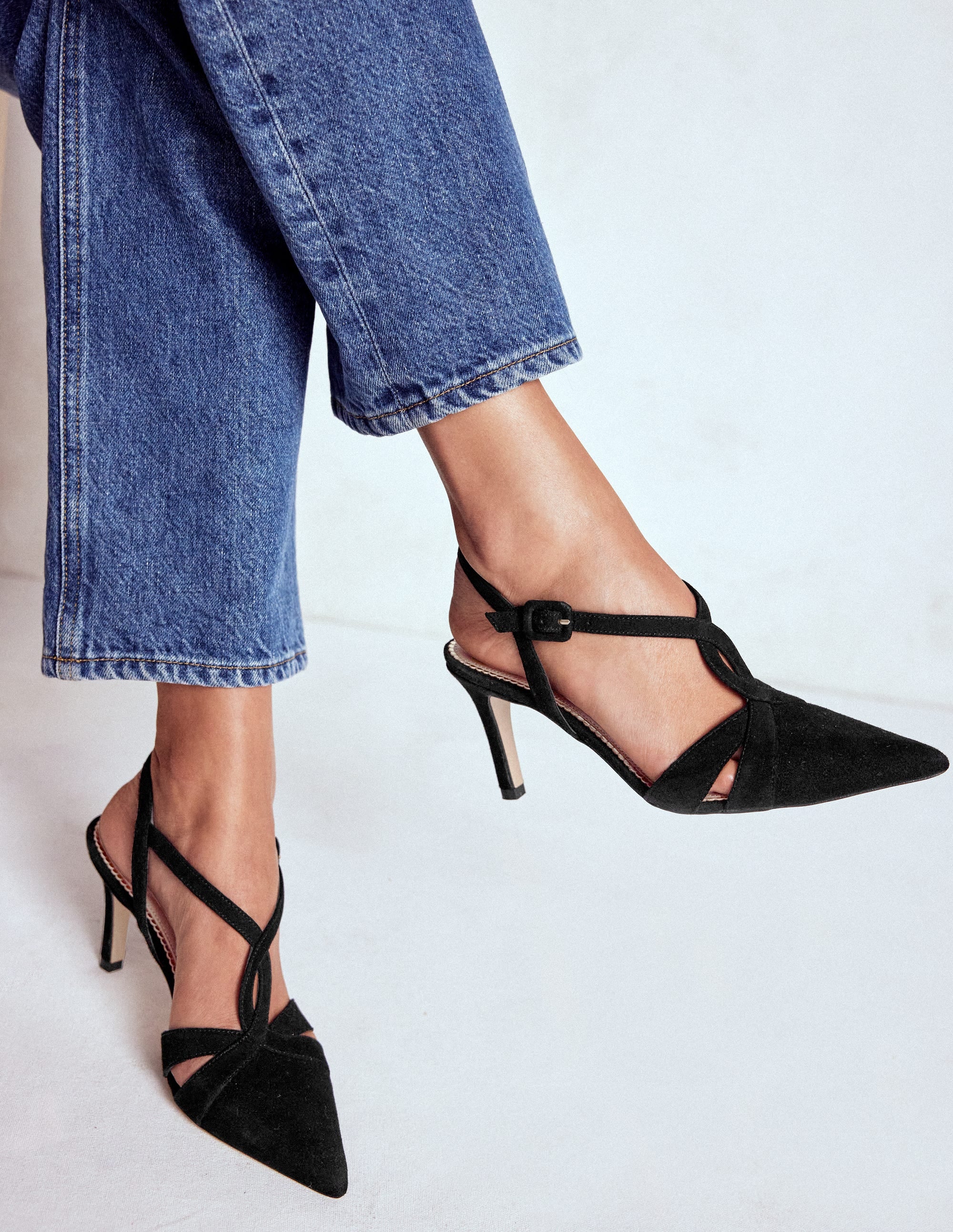 Spitze Absatzschuhe mit verschlungenen Riemen-Schwarz - Image 3