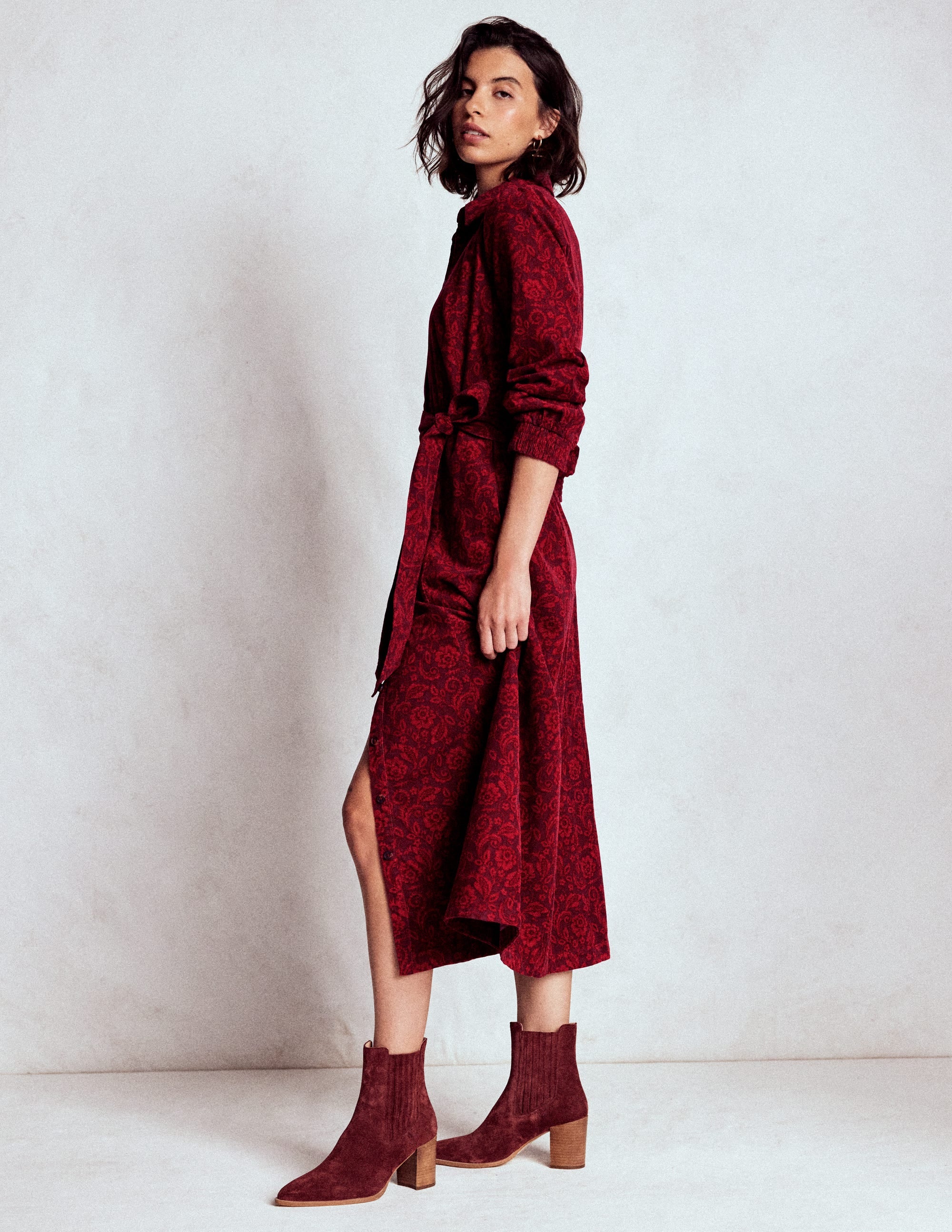 Clara Midikleid aus Cord-Rotes Lakritz, Blumenornament - Image 1