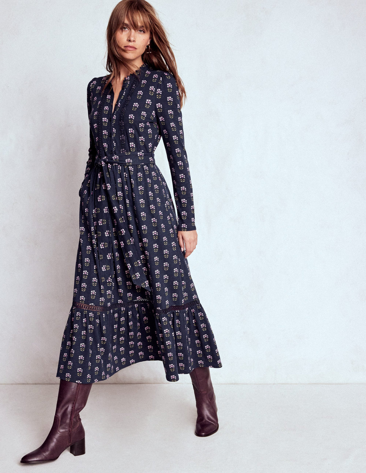 Edwina Jersey-Hemdblusenkleid-Französisch-Marineblau, Holzblock Blume - Image 1