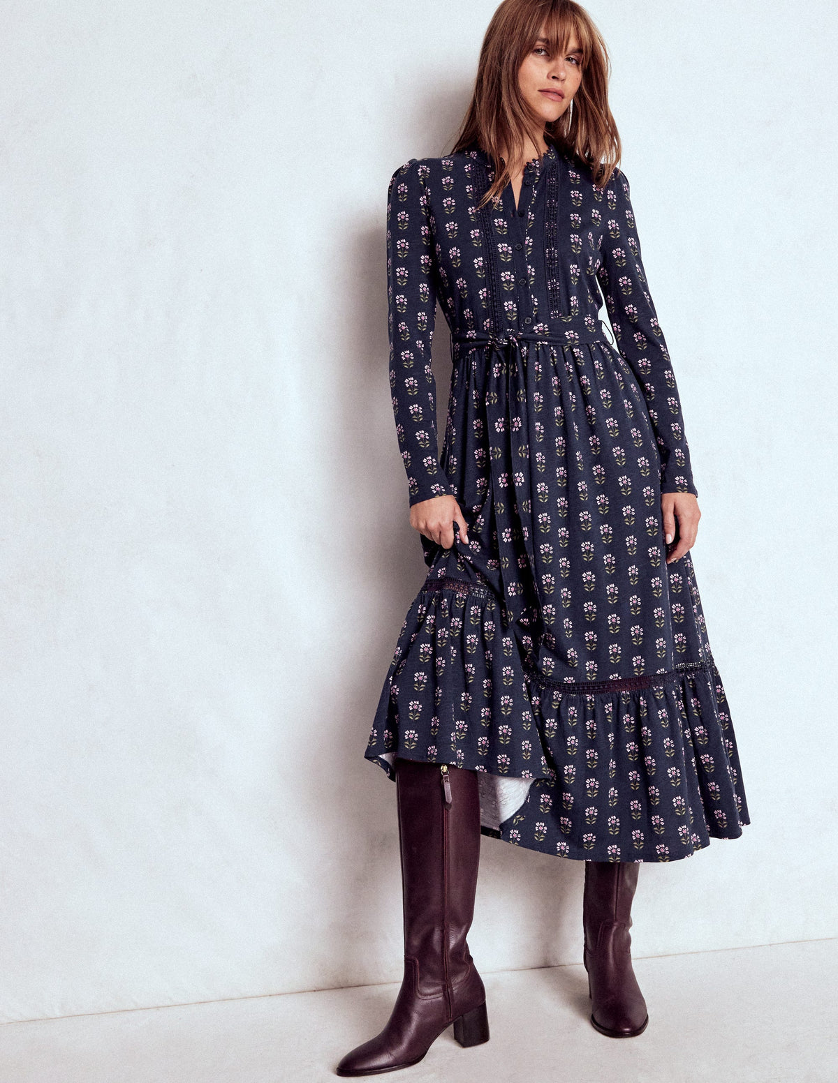 Edwina Jersey-Hemdblusenkleid-Französisch-Marineblau, Holzblock Blume-4