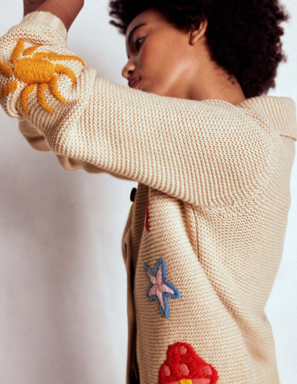 Strickjacke mit besticktem Kragen-Anenome - Image 2