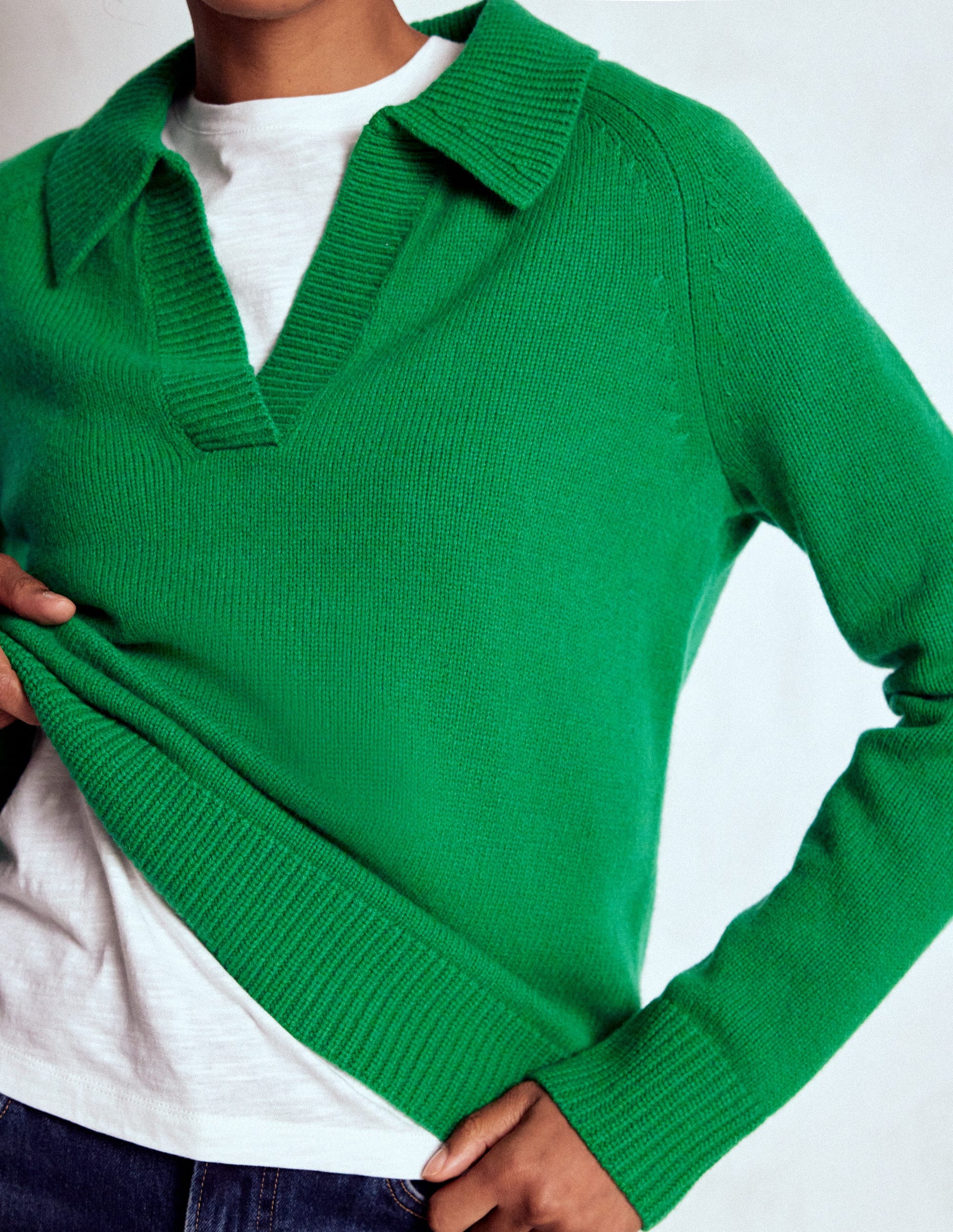 Marion Henley-Pullover aus Merinowolle-Grünes Tamburin-2