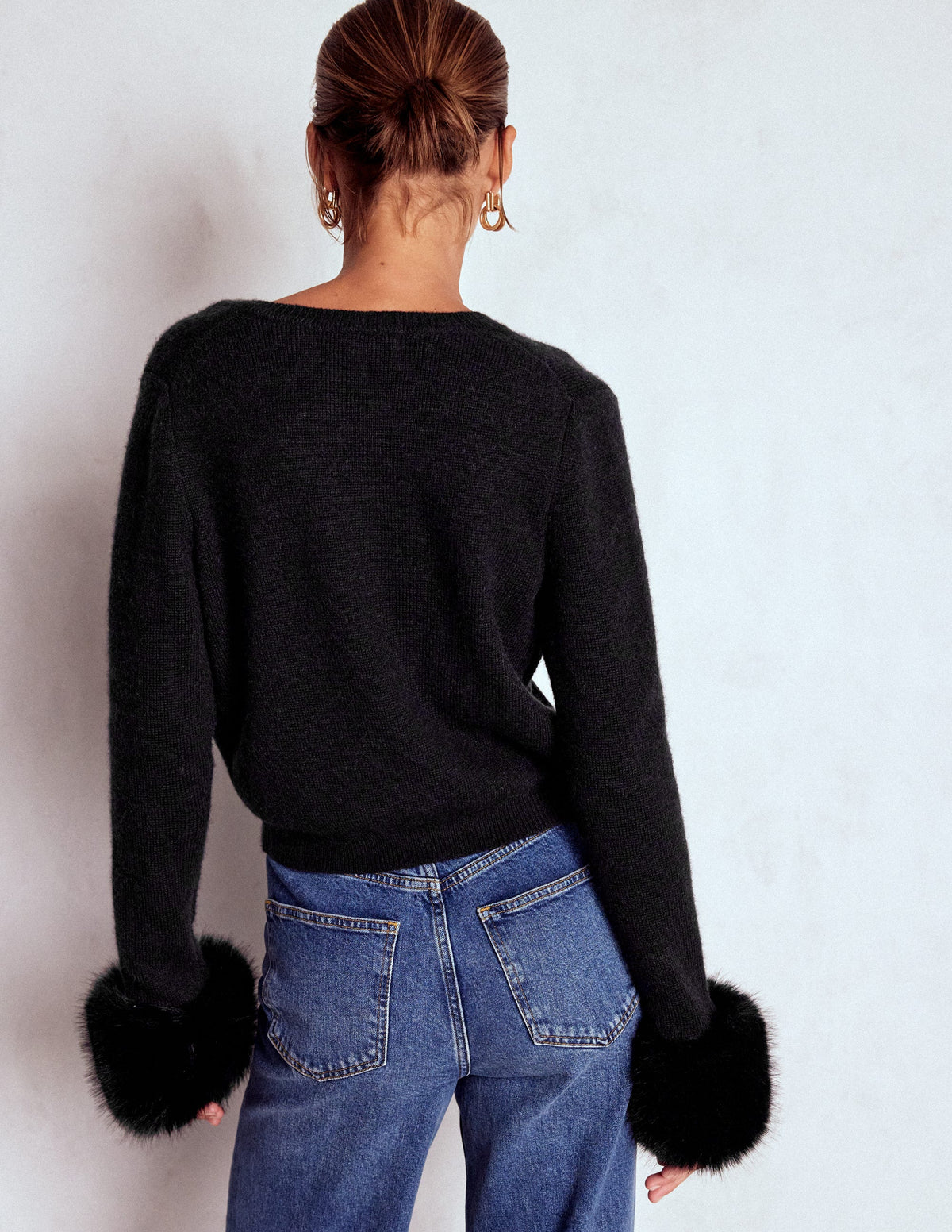 Strickjacke mit Fellbesatz-Schwarz - Image 3