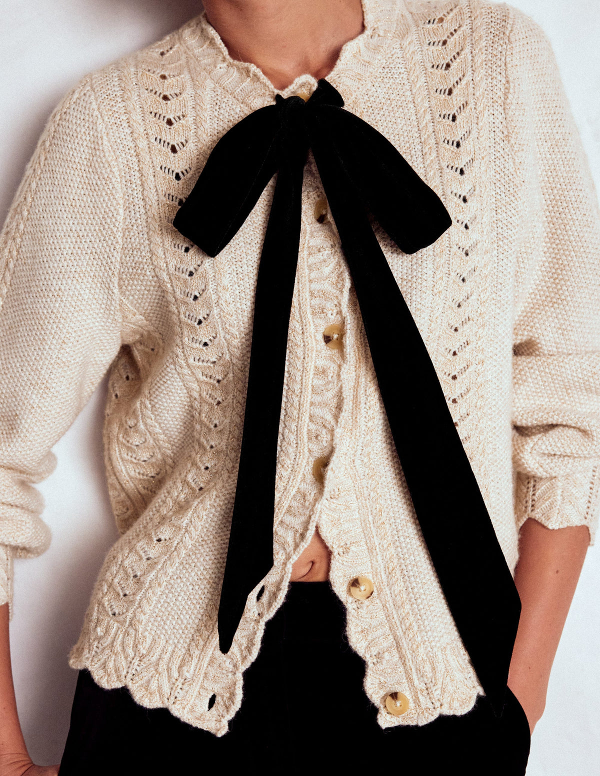 Samt-Strickjacke mit Zopfmuster und Schleife-Gold Glitzer - Image 2