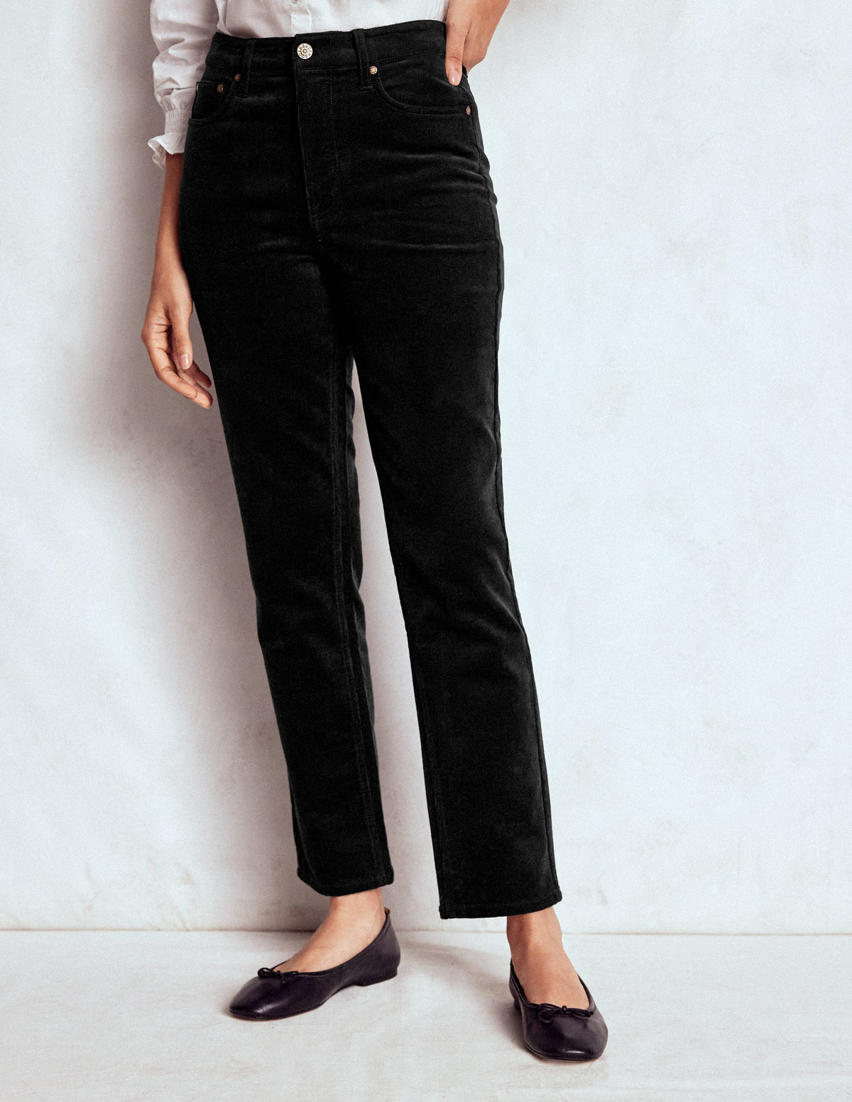 Schmal geschnittene Cord-Jeans mit hohem Bund-Schwarz - Image 5