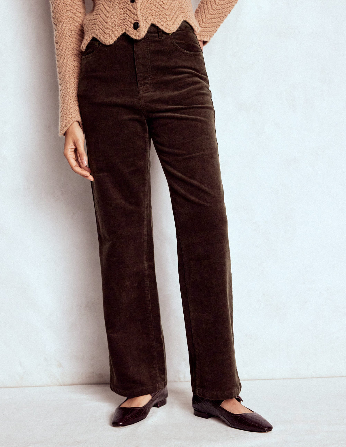 Cord-Jeans mit hohem Bund und geradem, lockerem Bein-Espresso - Image 2