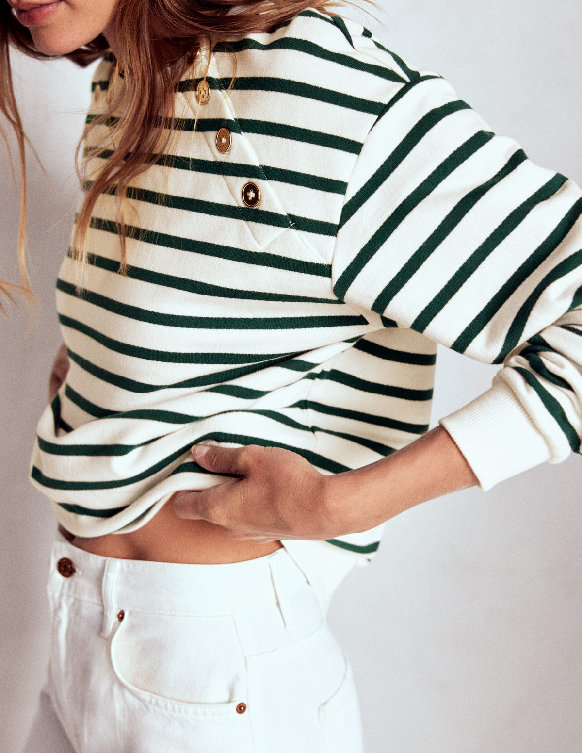 Sweatshirt mit Knopfdetail-Dunkles Smaragdgrün, Naturweiß-2