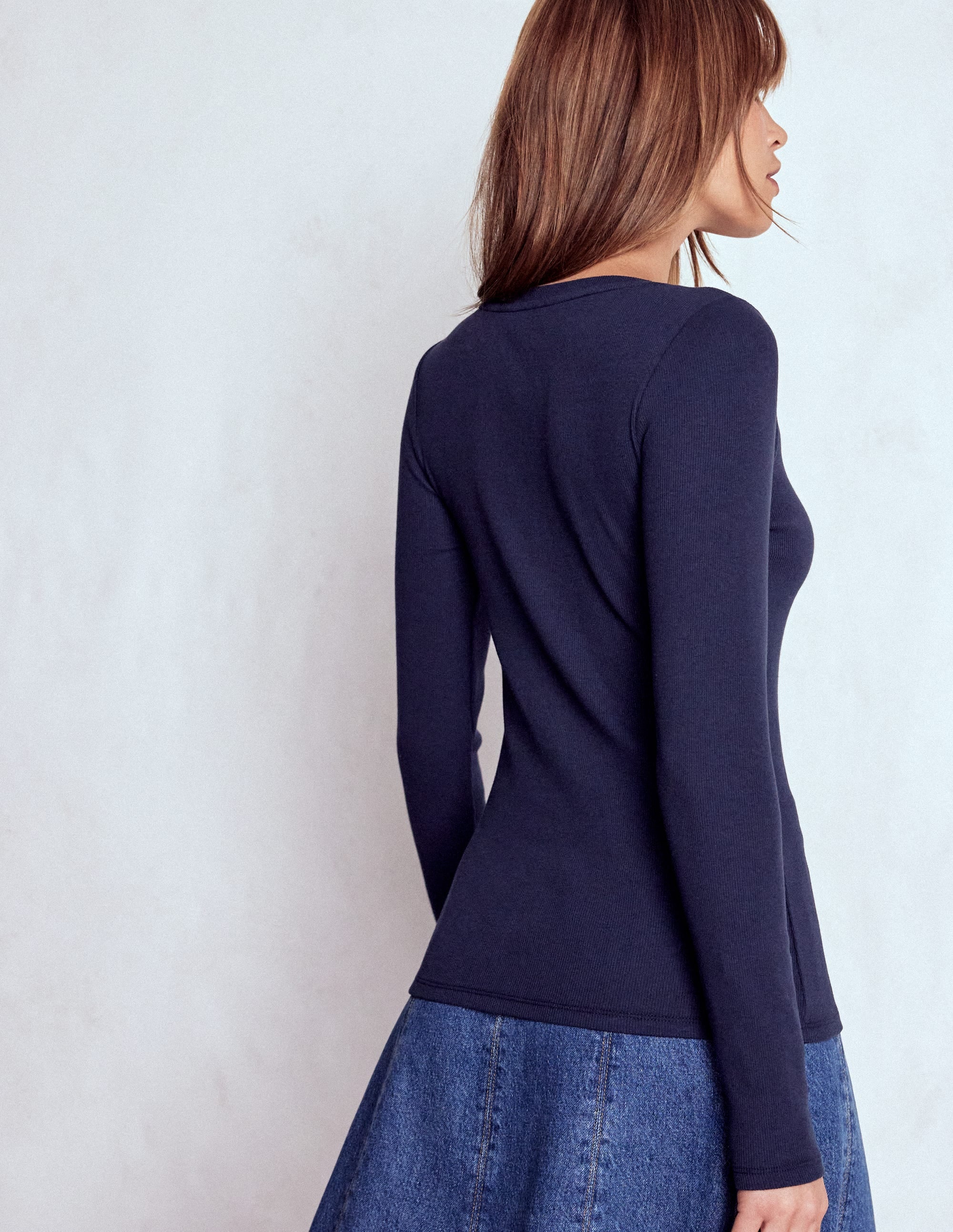 Evie Oberteil aus Rippstrick mit durchgehender Knopfleiste-Marineblau - Image 3