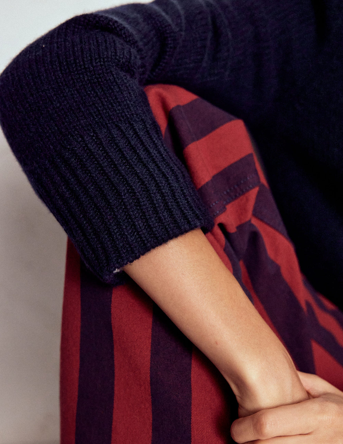 Chunky Cashmere Jumper-Navy - Image 2