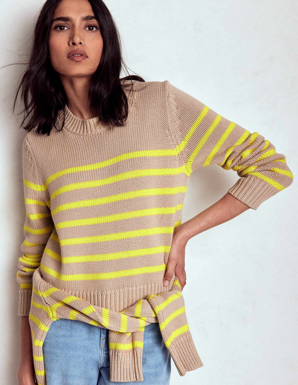 Lucy Grob gestrickter Baumwollpullover-Kamelbraun Meliert, Neon Streifen - Image 3
