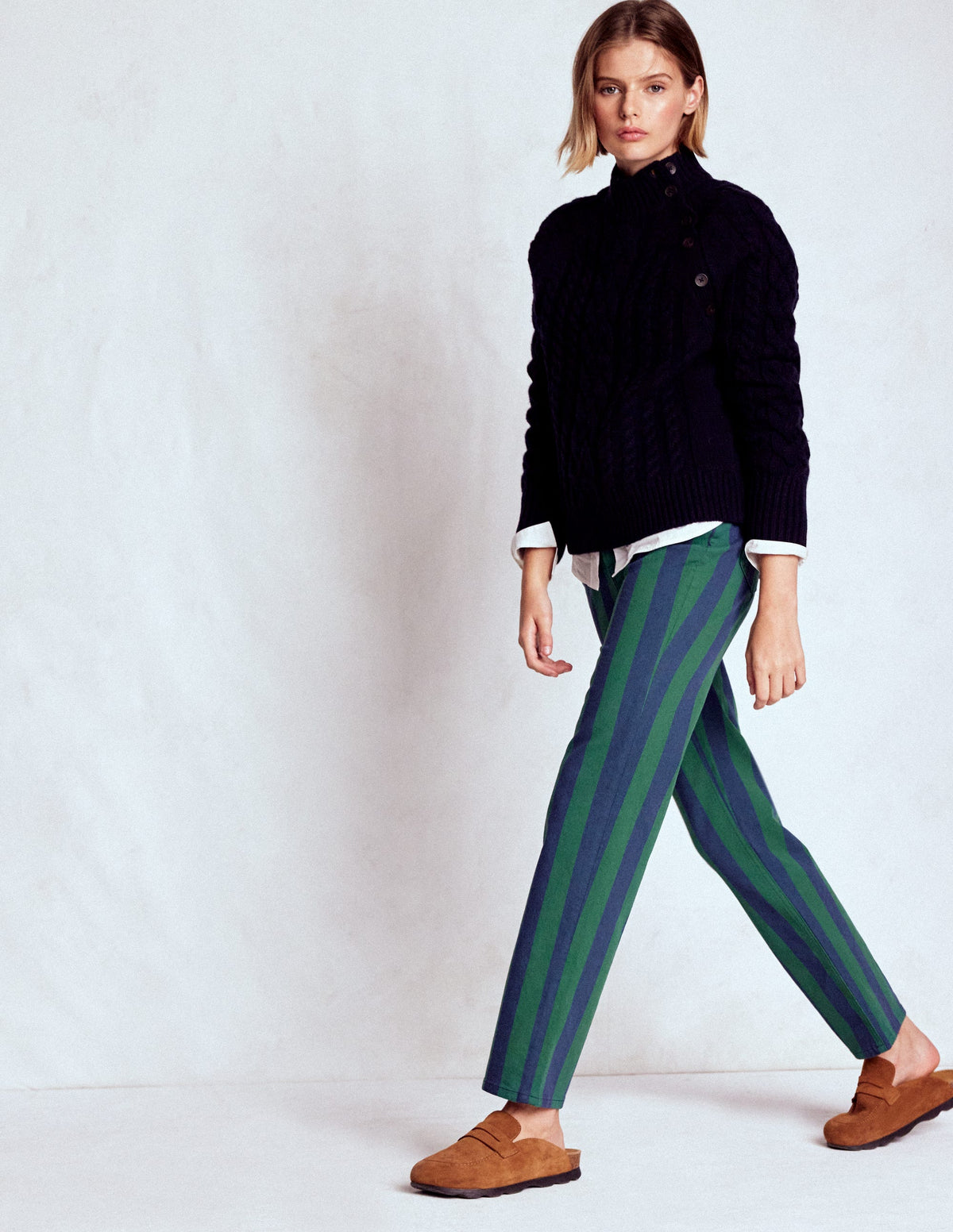 Gestreifte Jeans mit hohem Bund-Grün und Marineblau Streifen - Image 1