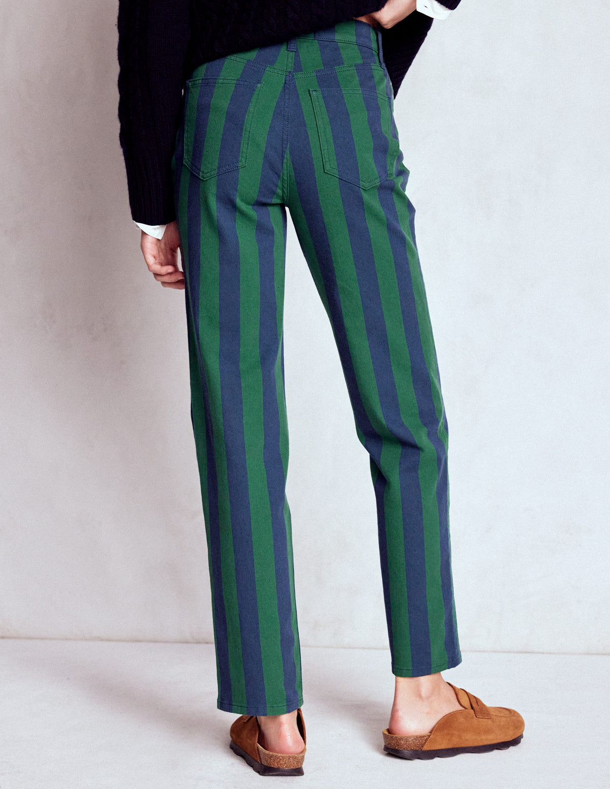 Gestreifte Jeans mit hohem Bund-Grün und Marineblau Streifen - Image 3