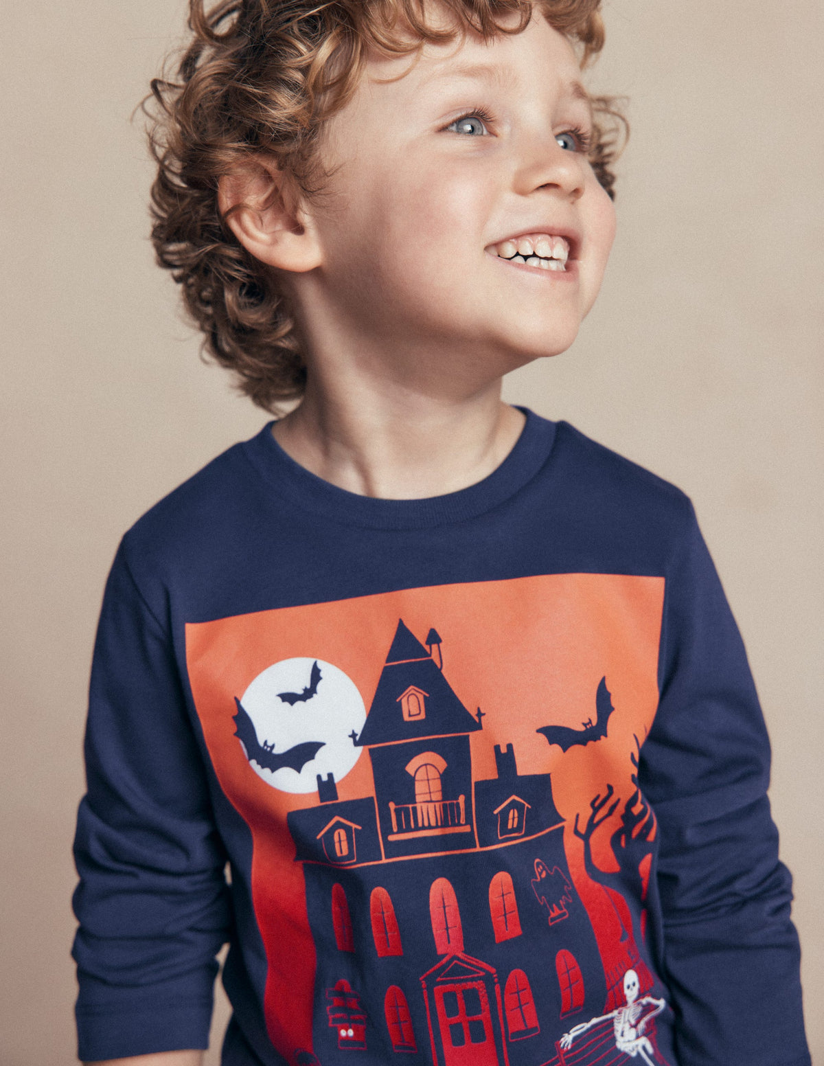 Im Dunkeln leuchtendes Langarmshirt-Französisches Marineblau, Halloween-Schloss - Image 2