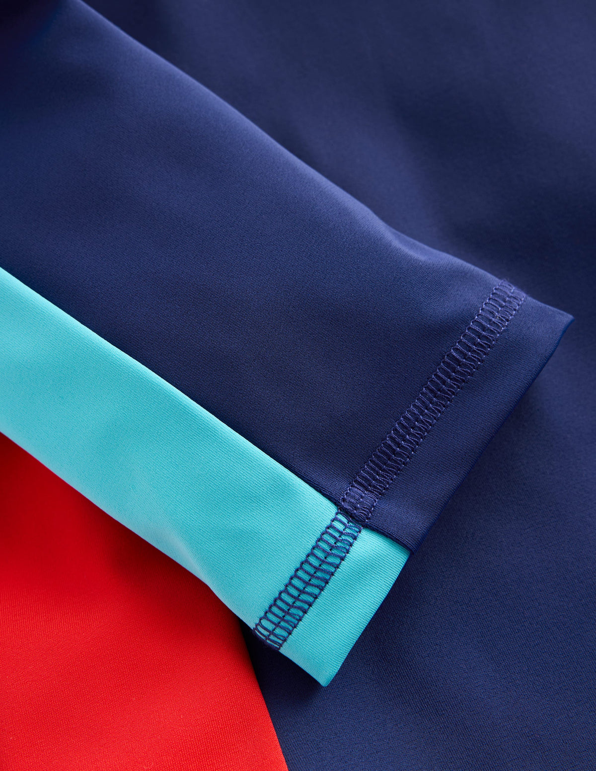 Rash Top in Blockfarben-Mazarinblau-3