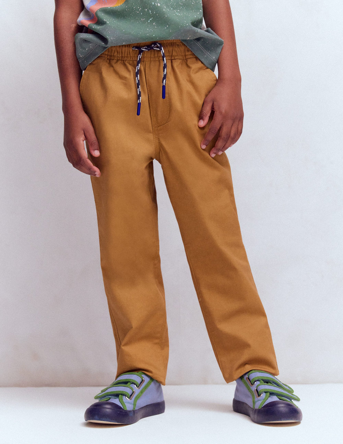 Schmal geschnittene Hose zum Hineinschlüpfen-Karamellbonbonbraun - Image 4