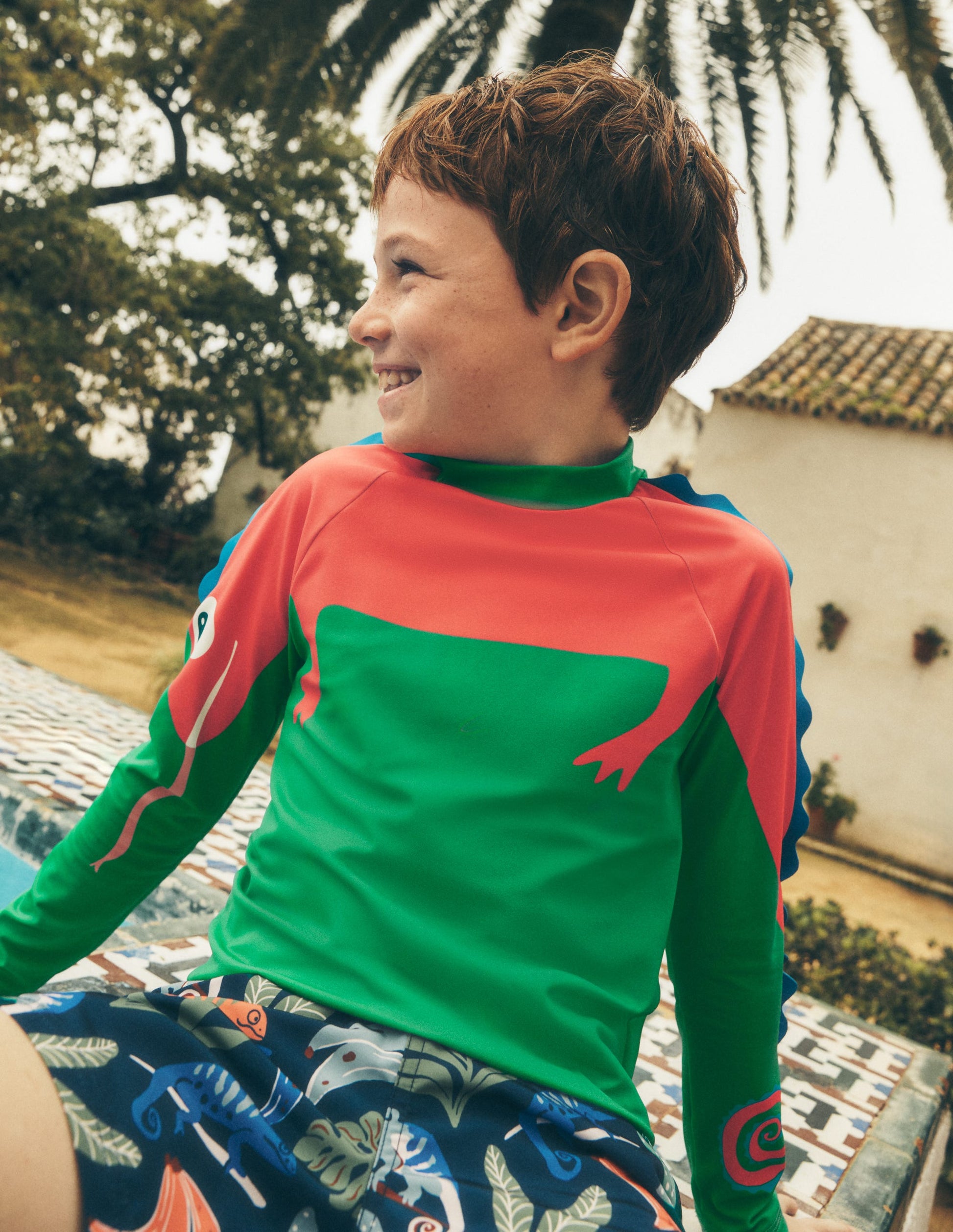 Lustiges Badeshirt mit Sonnenschutz-Schattiges Grün Chamäleon-6