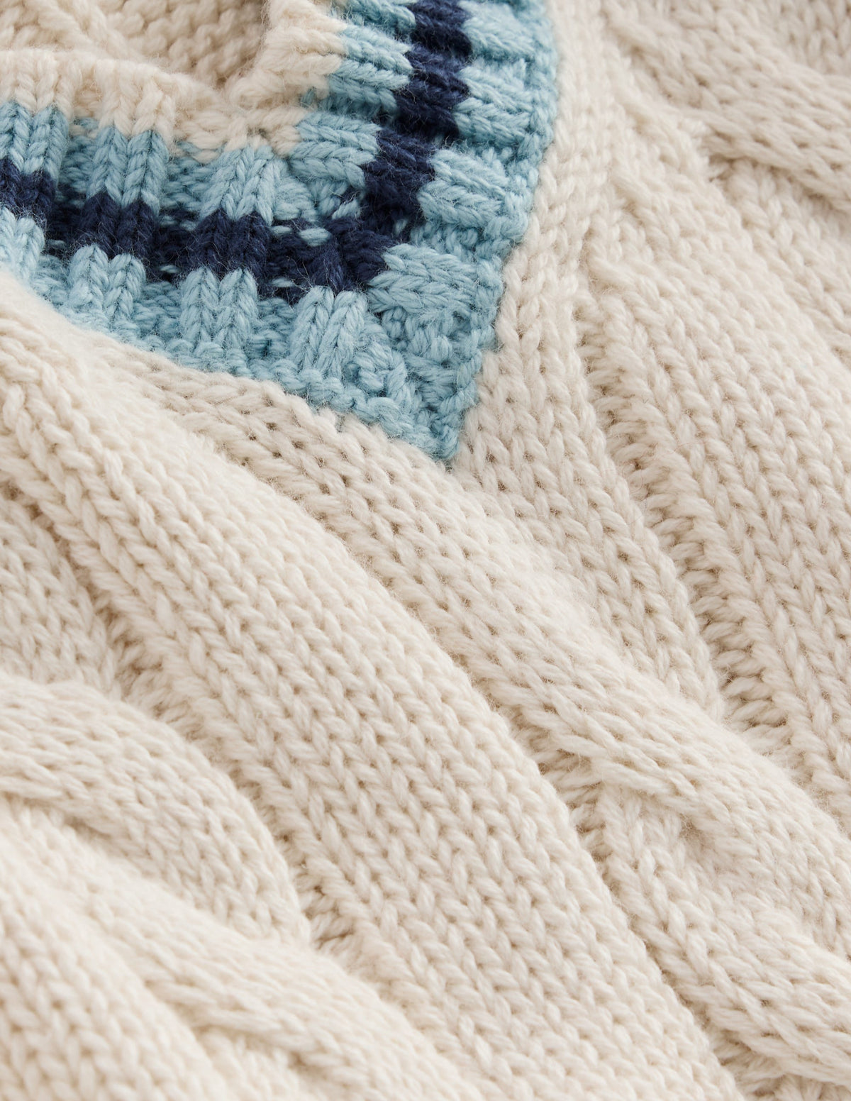 V-neck Cable Jumper-Ivory-5