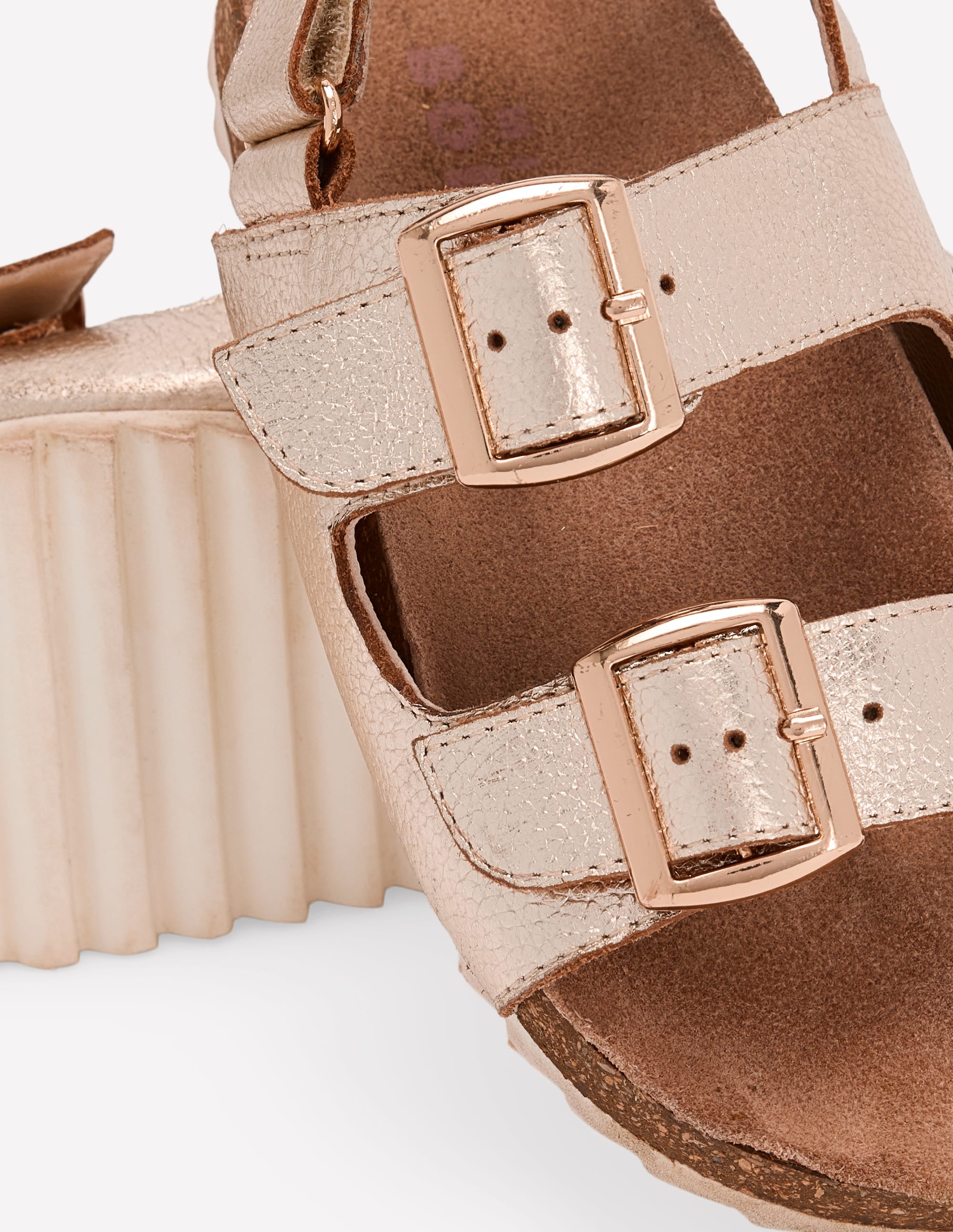 Sandalen mit Doppelriemen in Metallic-Optik-Gold - Image 3