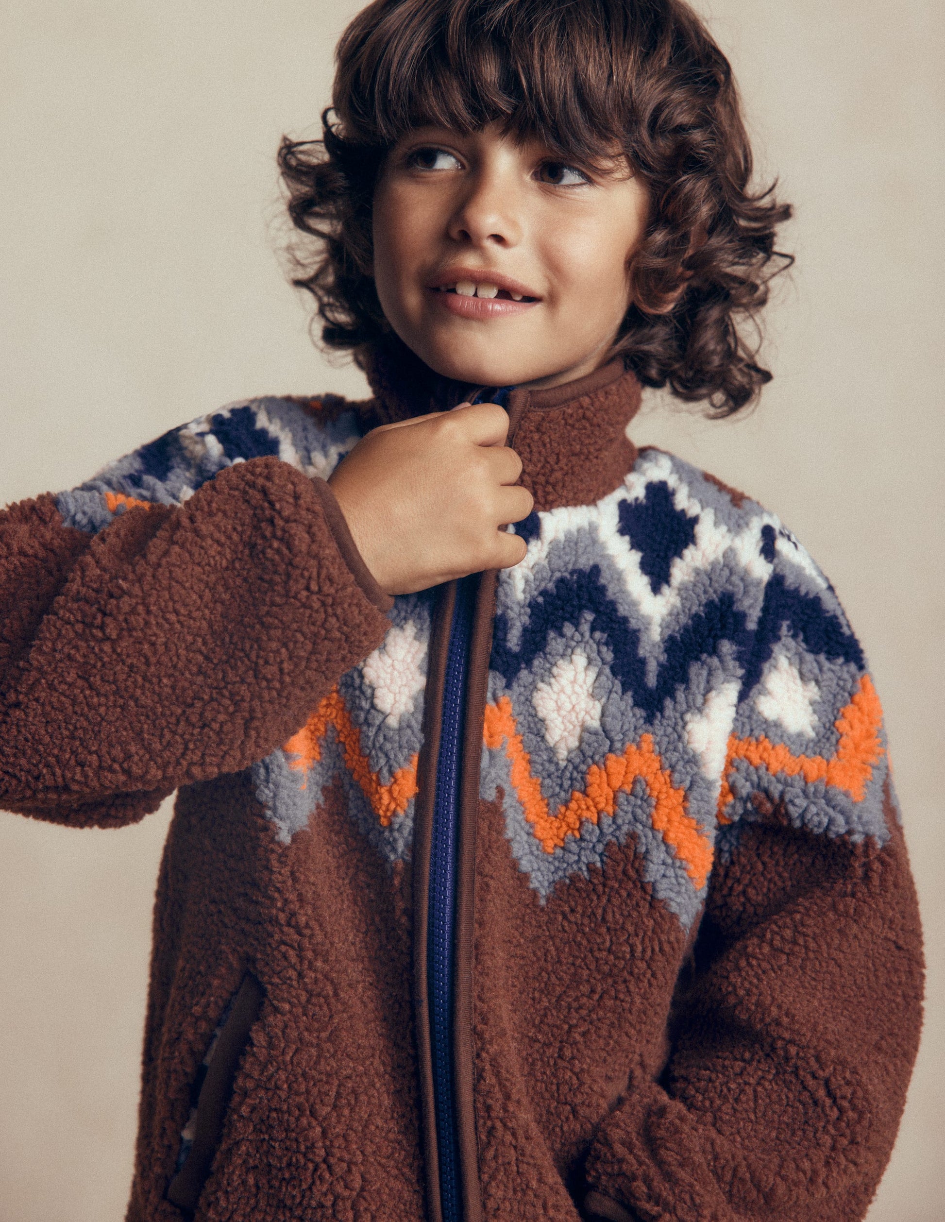 Kuschelige Teddyfell-Jacke-Fair-Isle-Muster-2
