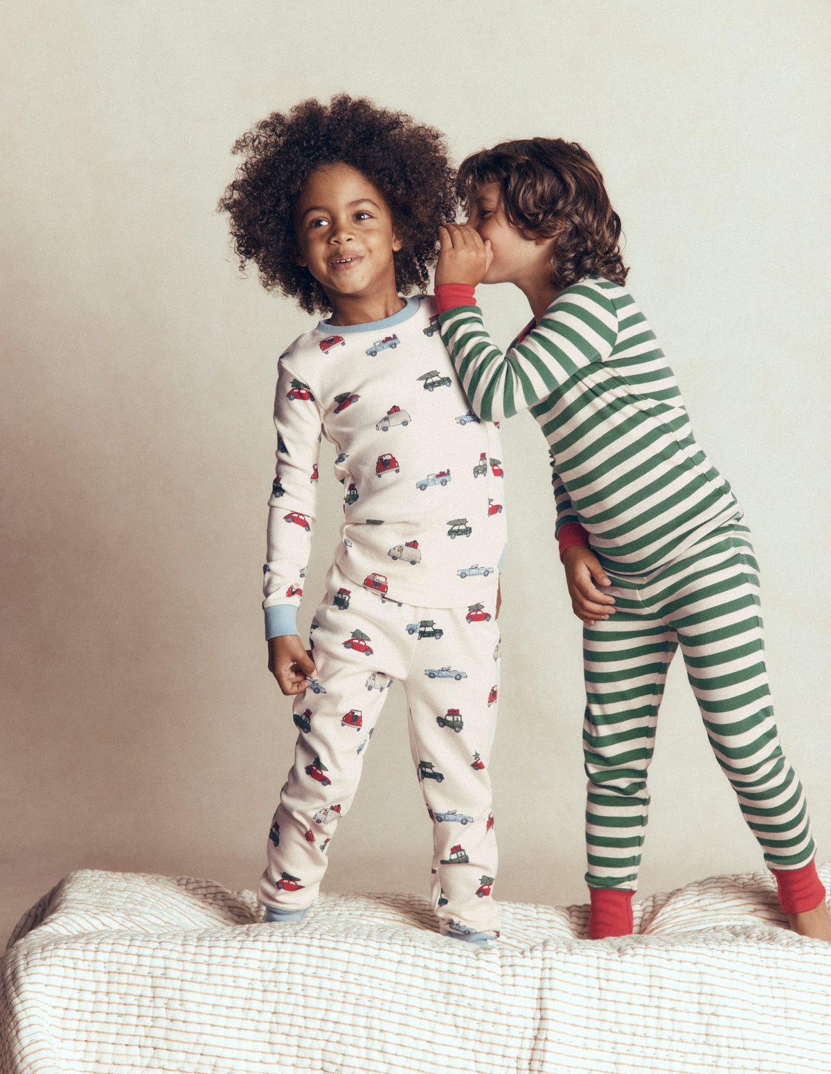 2 pyjamas douillets-Voitures festives-7