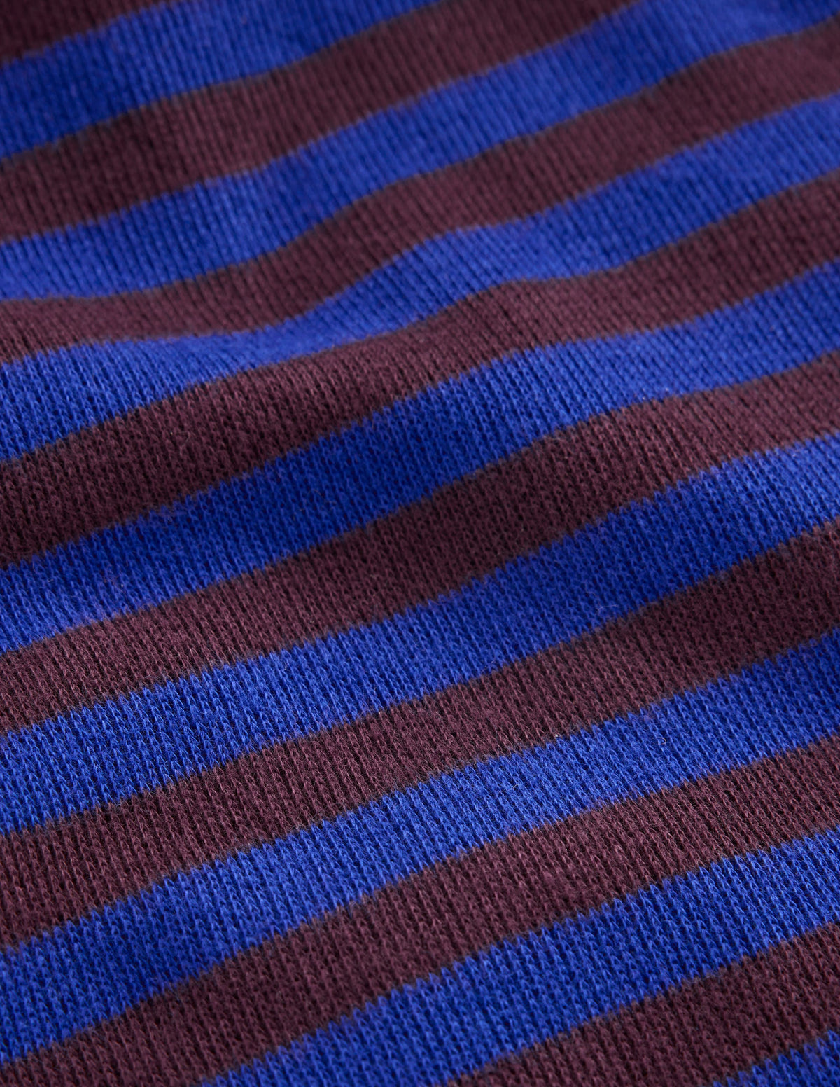 Gemütlicher, texturierter Raglanpullover-Leuchtendes Blau/Schokoladenbraun - Image 3